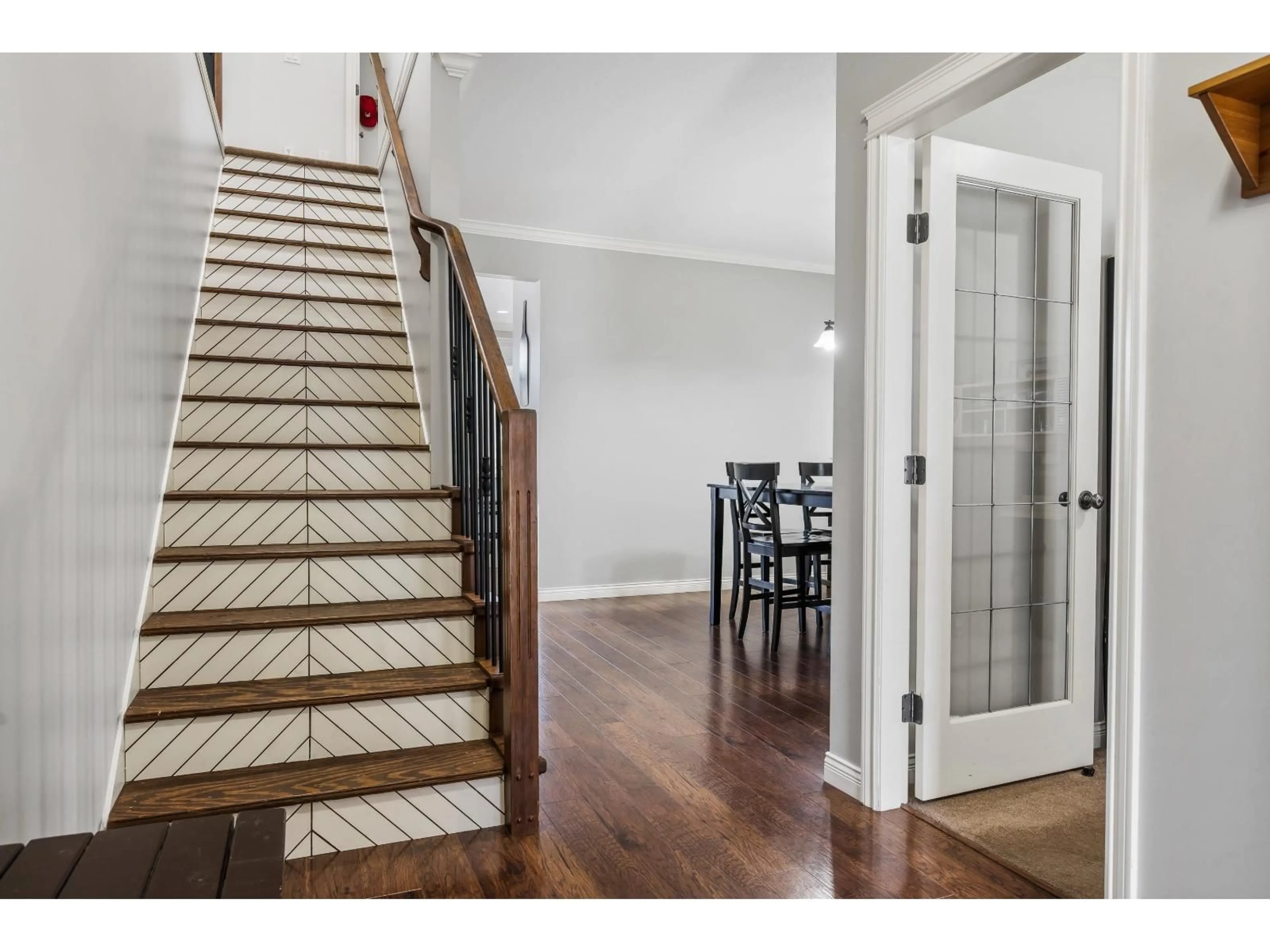 Indoor entryway for 47251 MACSWAN DRIVE, Chilliwack British Columbia V2R0H2