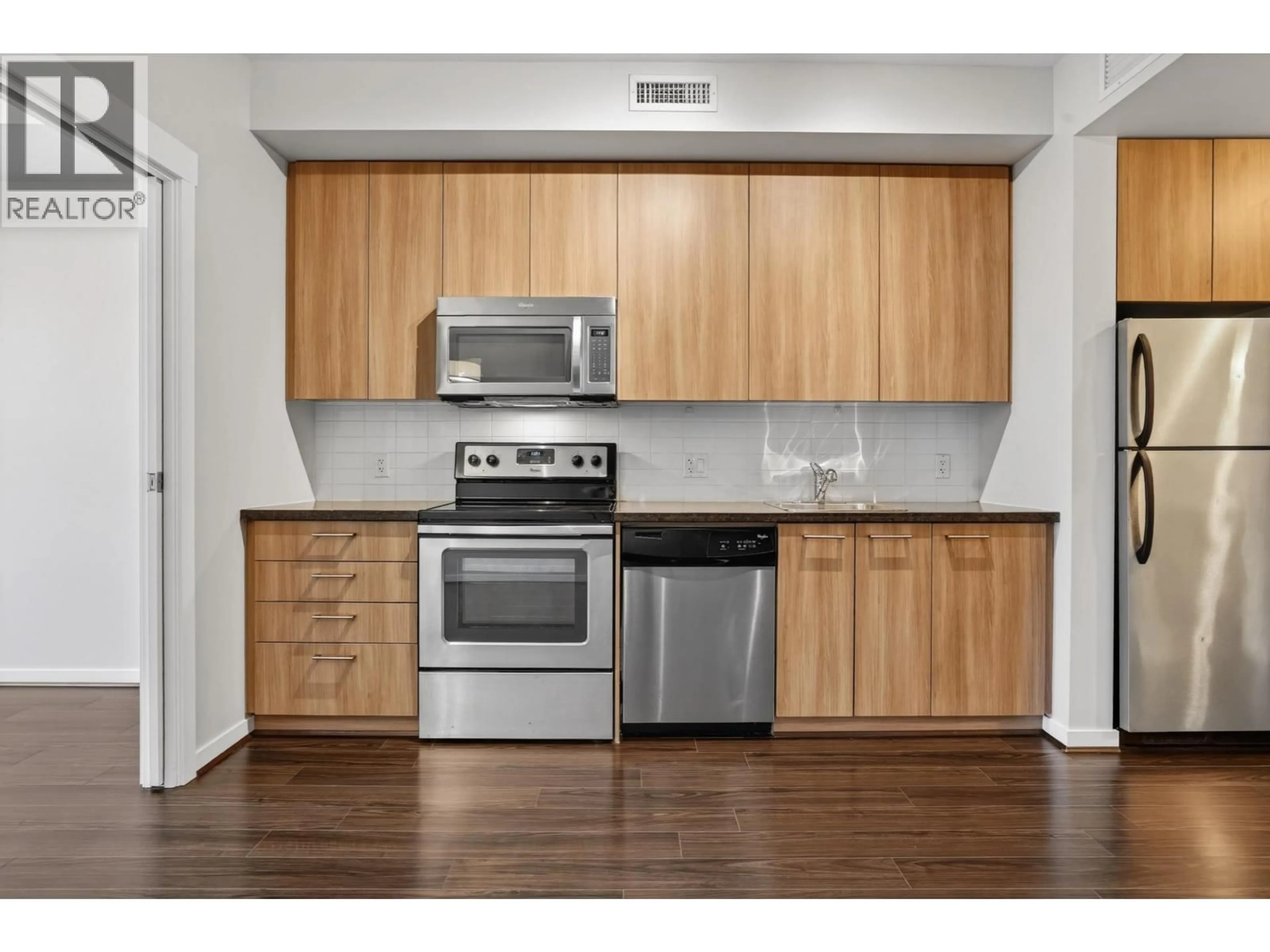 Standard kitchen, wood/laminate floor for 761 - 4099 STOLBERG STREET, Richmond British Columbia V6X0J4