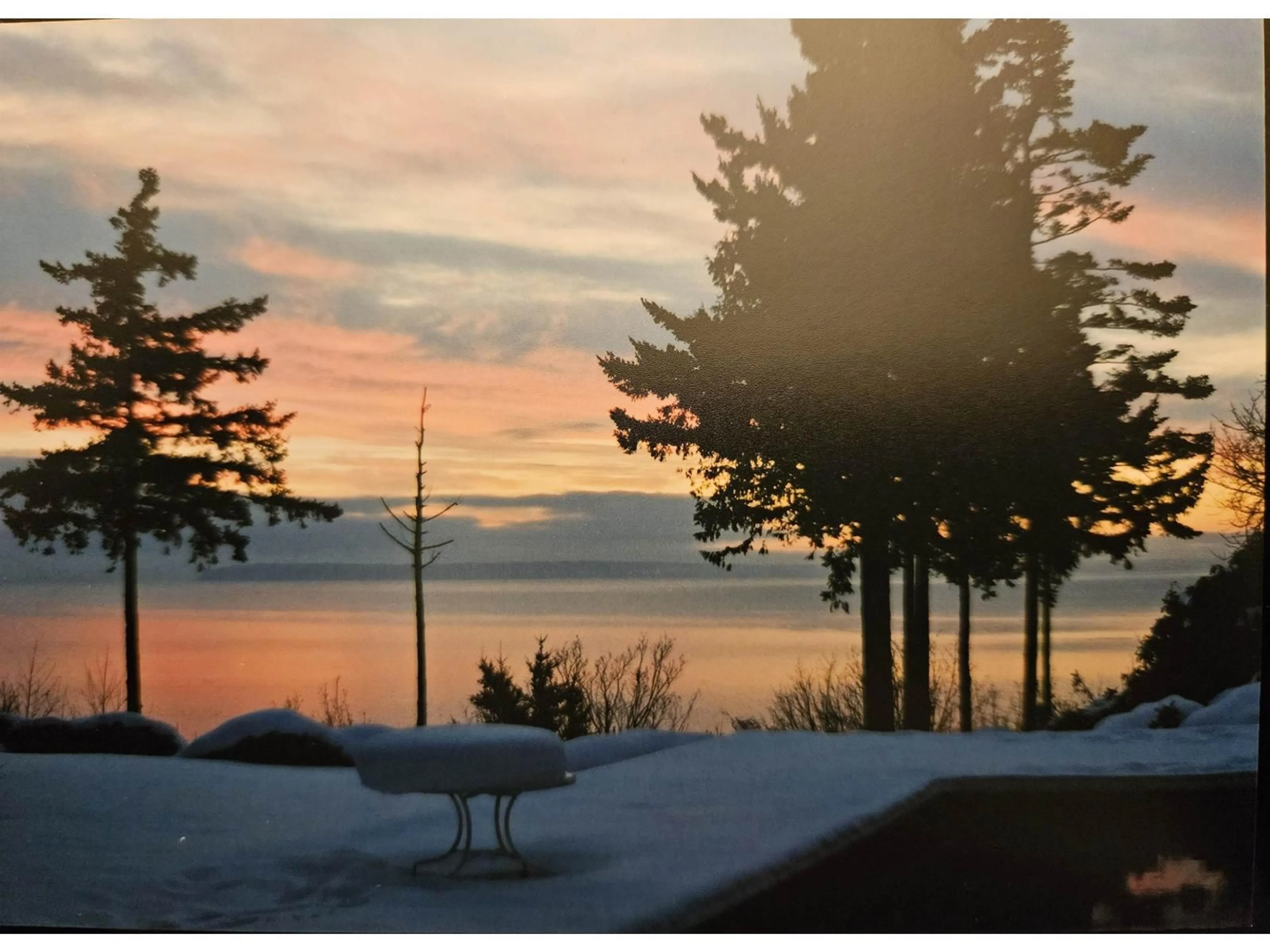 Blurry image for 12581 16 AVENUE, Surrey British Columbia V4A1M7