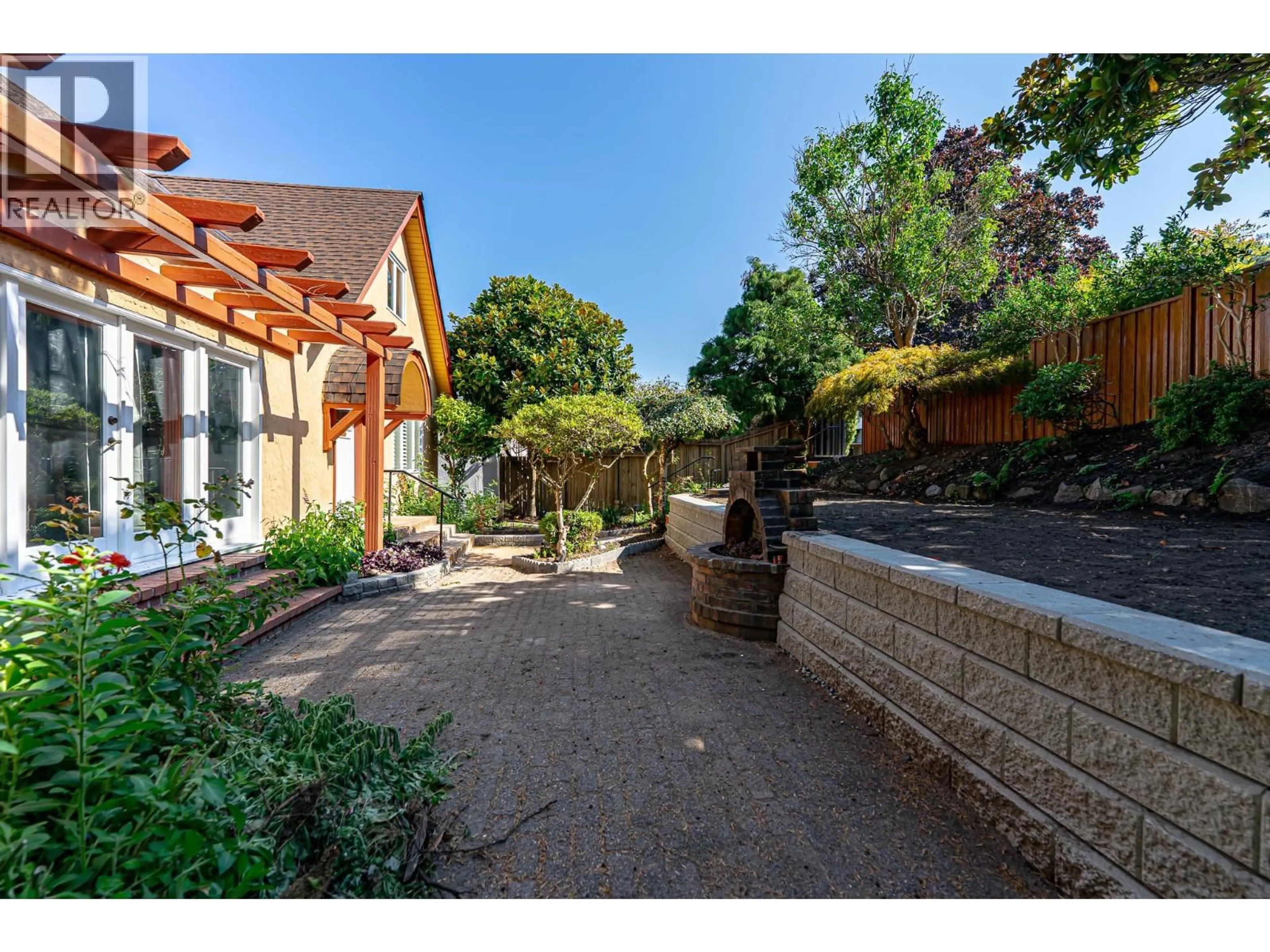 Patio, street for 4327 LOCARNO CRESCENT, Vancouver British Columbia V6R1G2