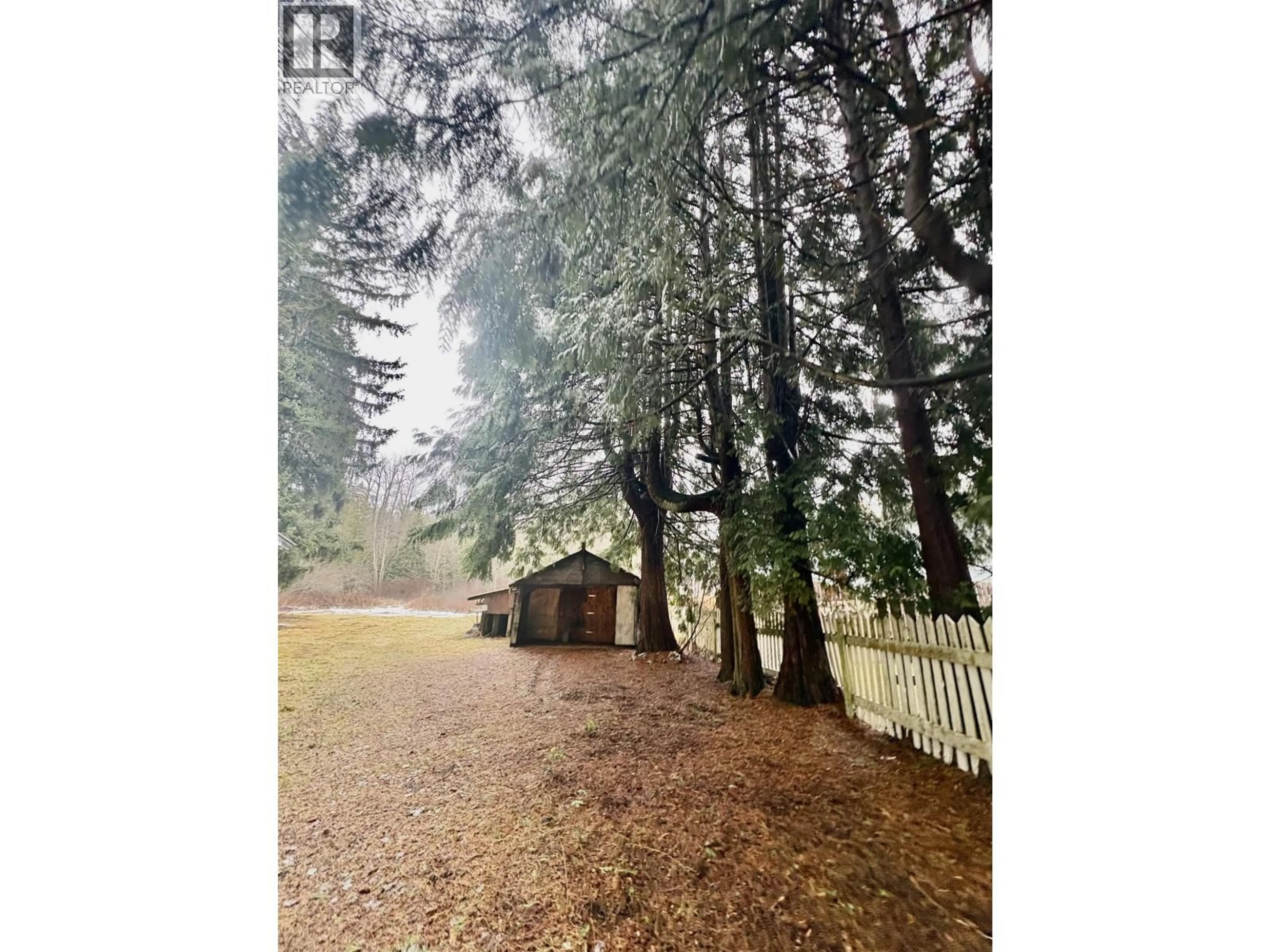 Shed for 5112 MEDEEK AVENUE, Terrace British Columbia V8G1E1