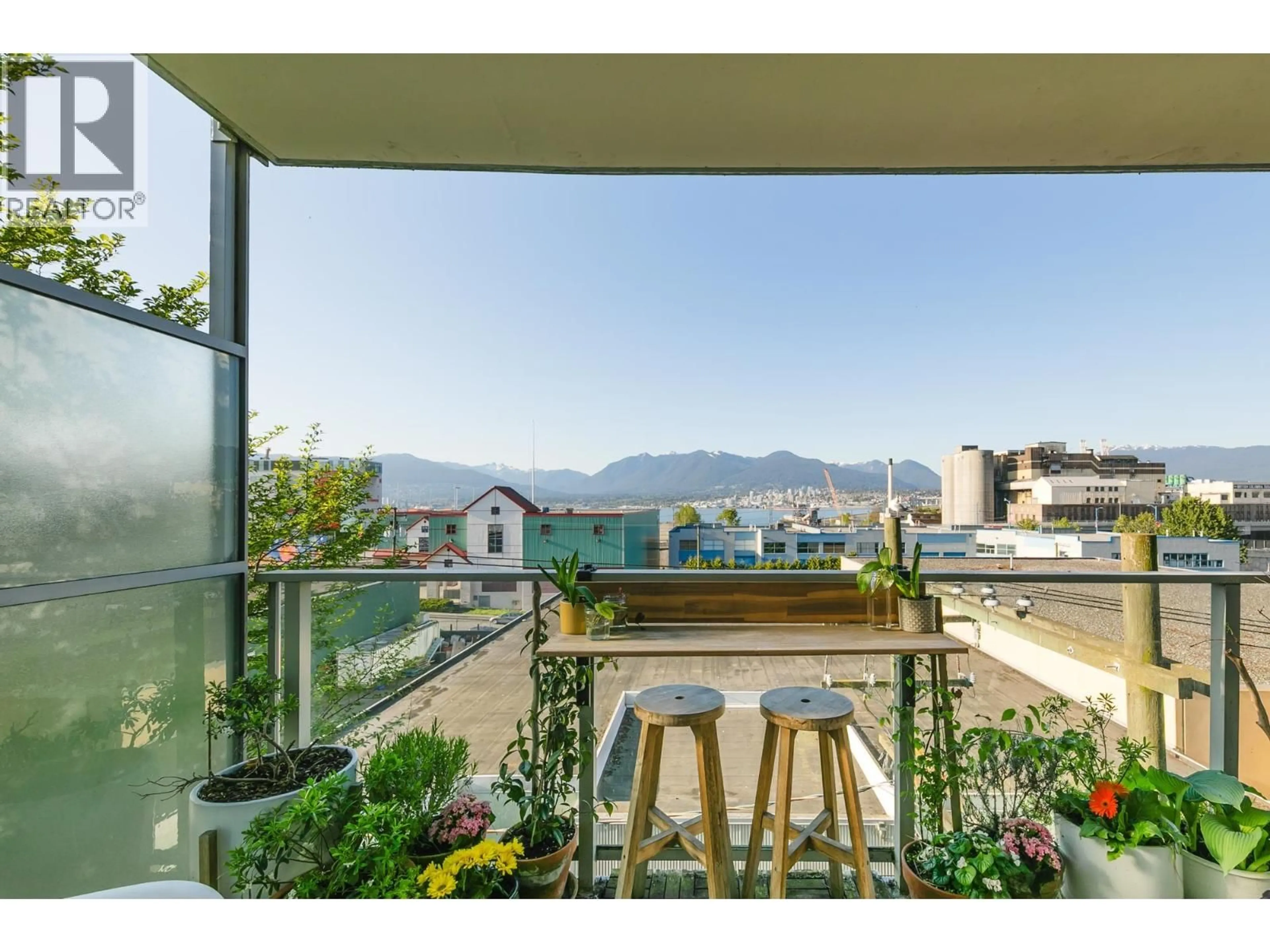 Balcony in the apartment, mountain view for 302 - 933 HASTINGS STREET, Vancouver British Columbia V6A0G6
