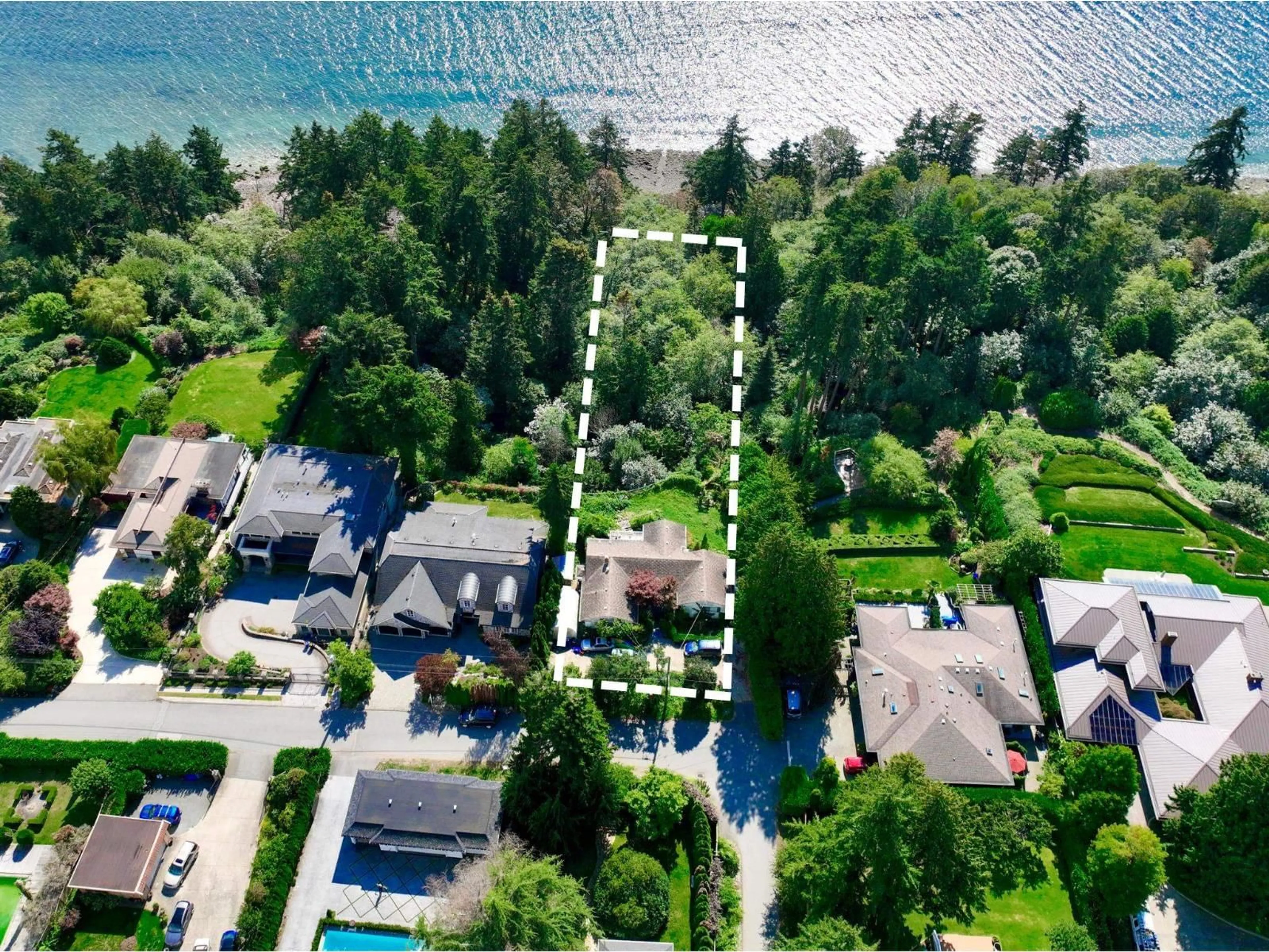 A pic from outside/outdoor area/front of a property/back of a property/a pic from drone, water/lake/river/ocean view for 13910 TERRY ROAD, White Rock British Columbia V4B1A2