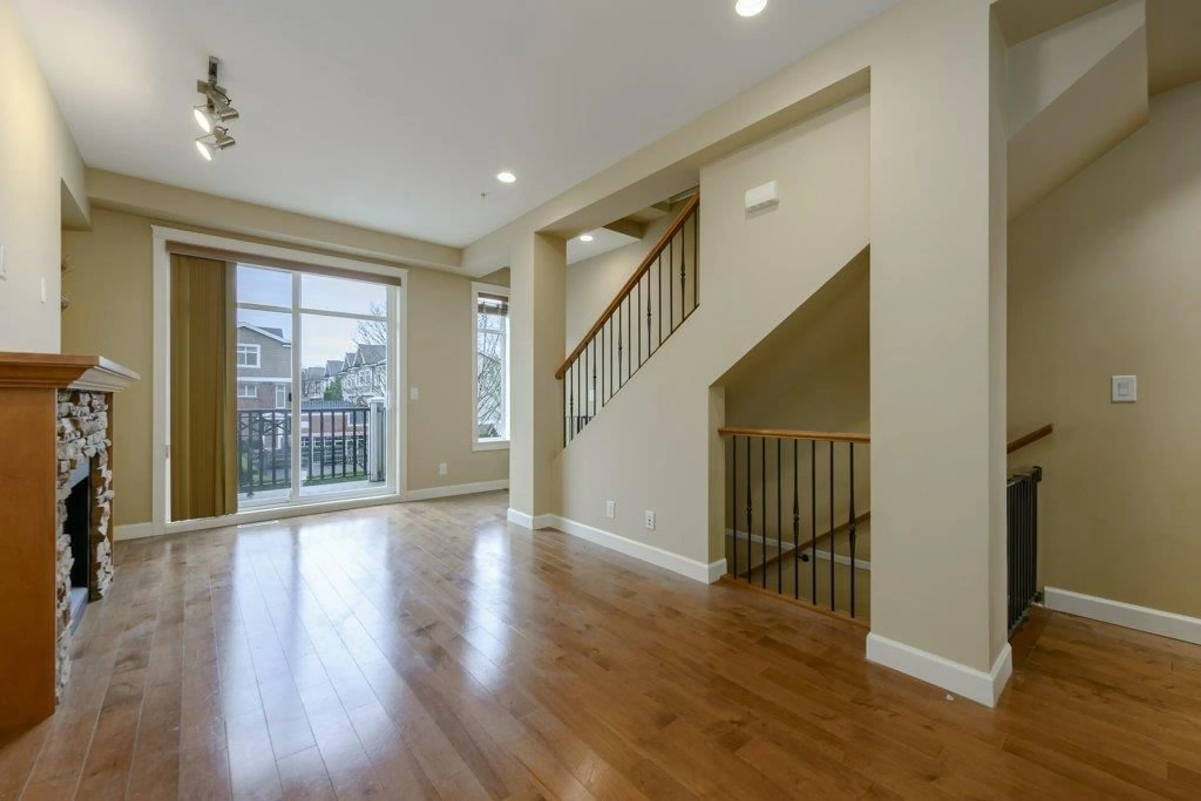 Unknown for 38 - 20738 84 AVENUE, Langley British Columbia V2Y0J6