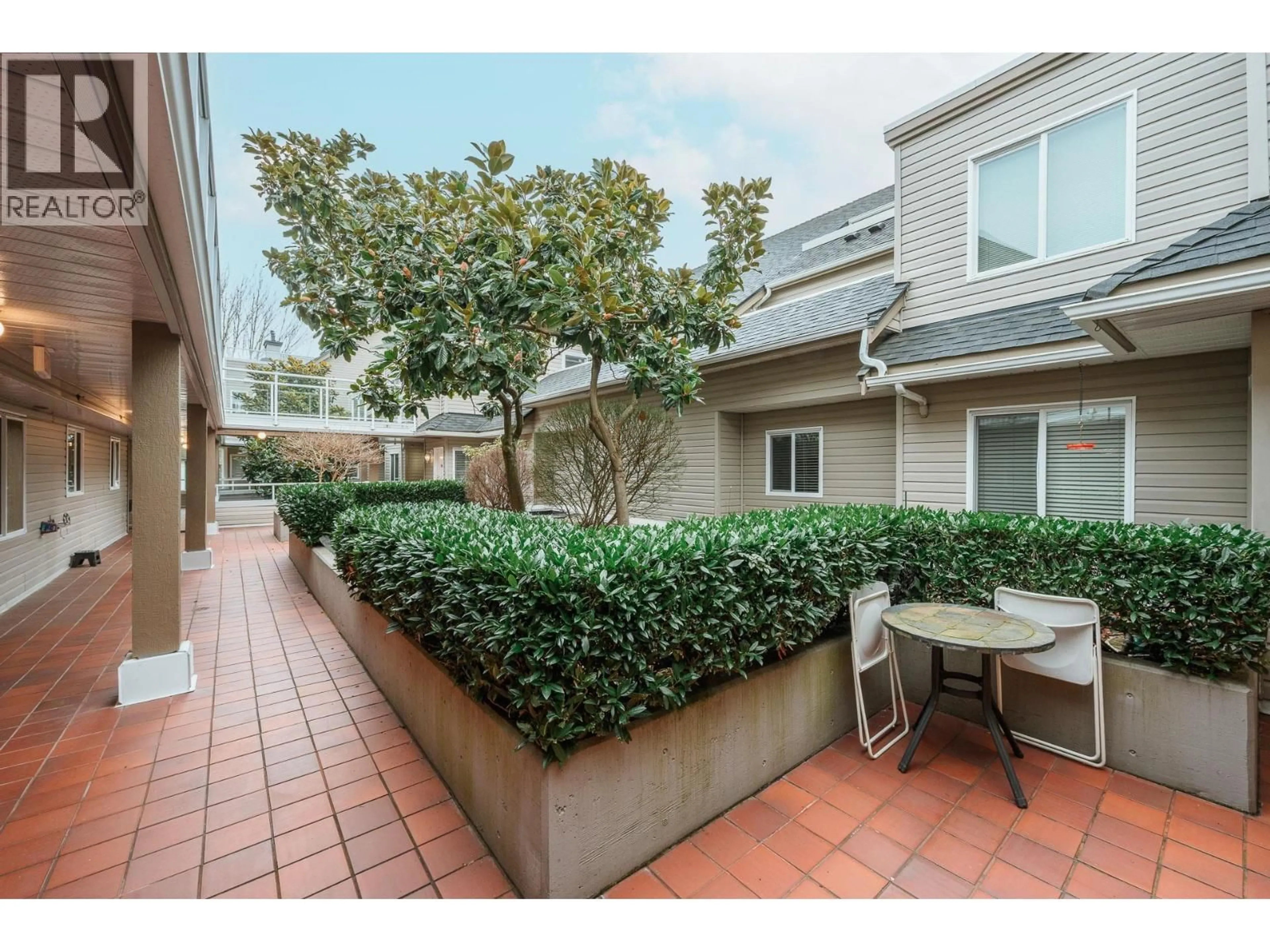 Patio, street for 205 - 4988 47A AVENUE, Delta British Columbia V4K1T5