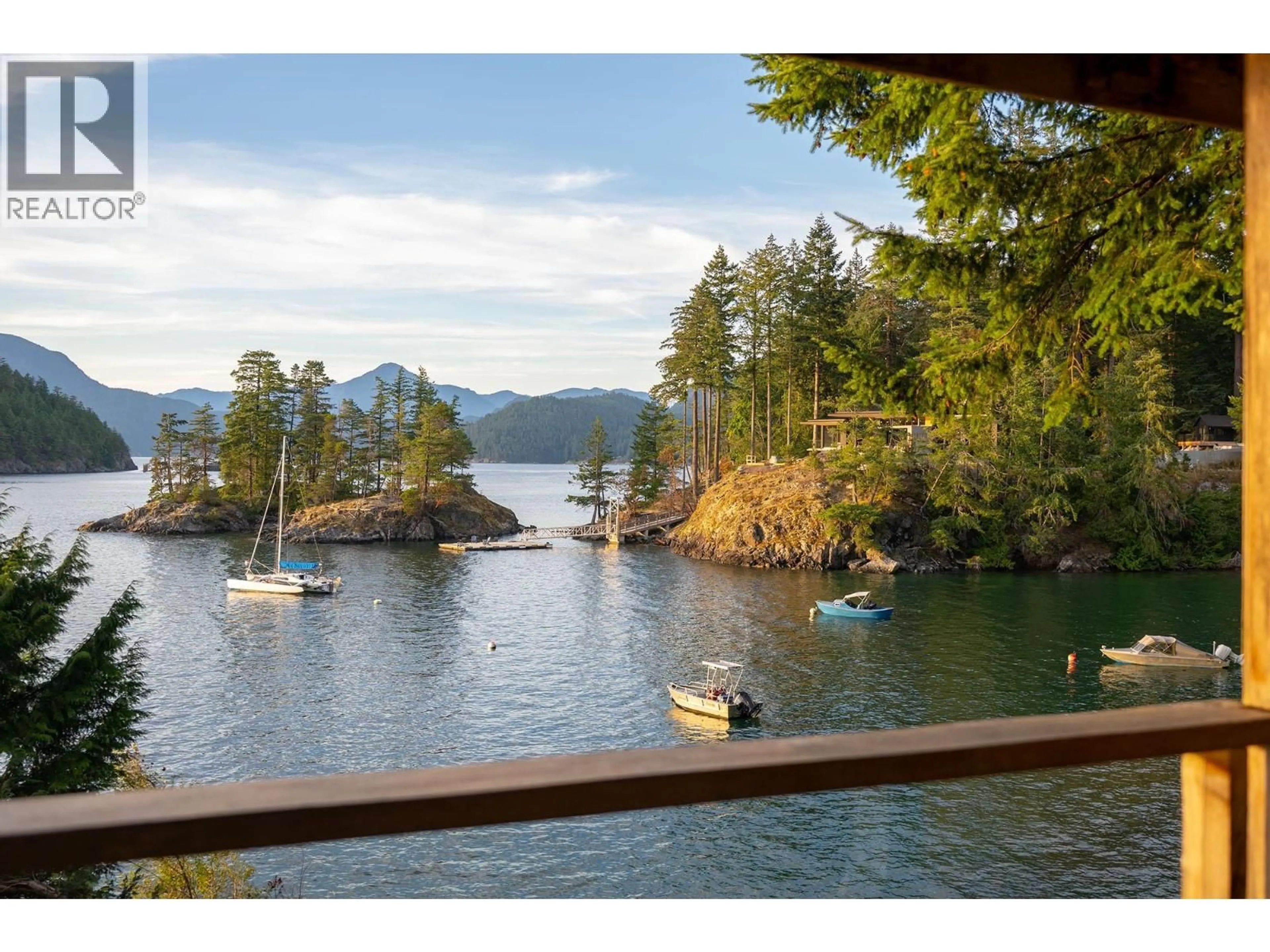 Patio, water/lake/river/ocean view for 1558 MOUNT GARDNER ROAD, Bowen Island British Columbia V0N1G2