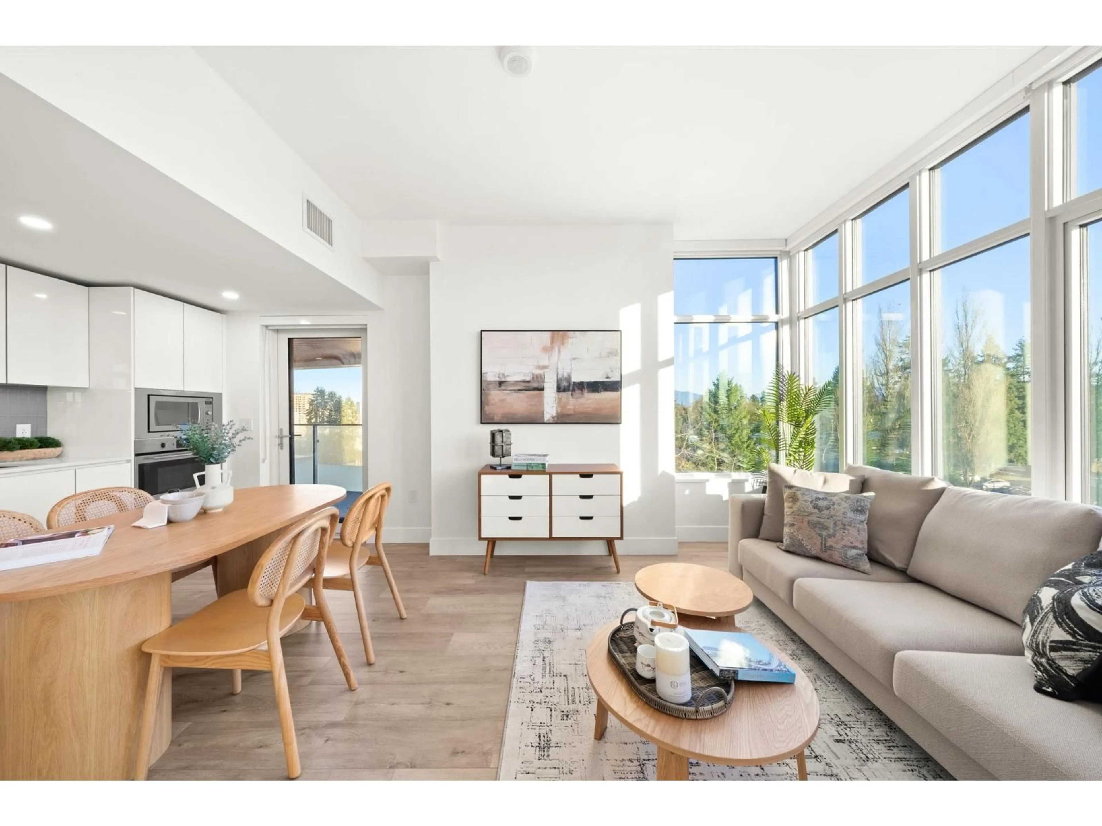 Living room with furniture, wood/laminate floor for 610 - 10428 WHALLEY BOULEVARD, Surrey British Columbia V3T0W2