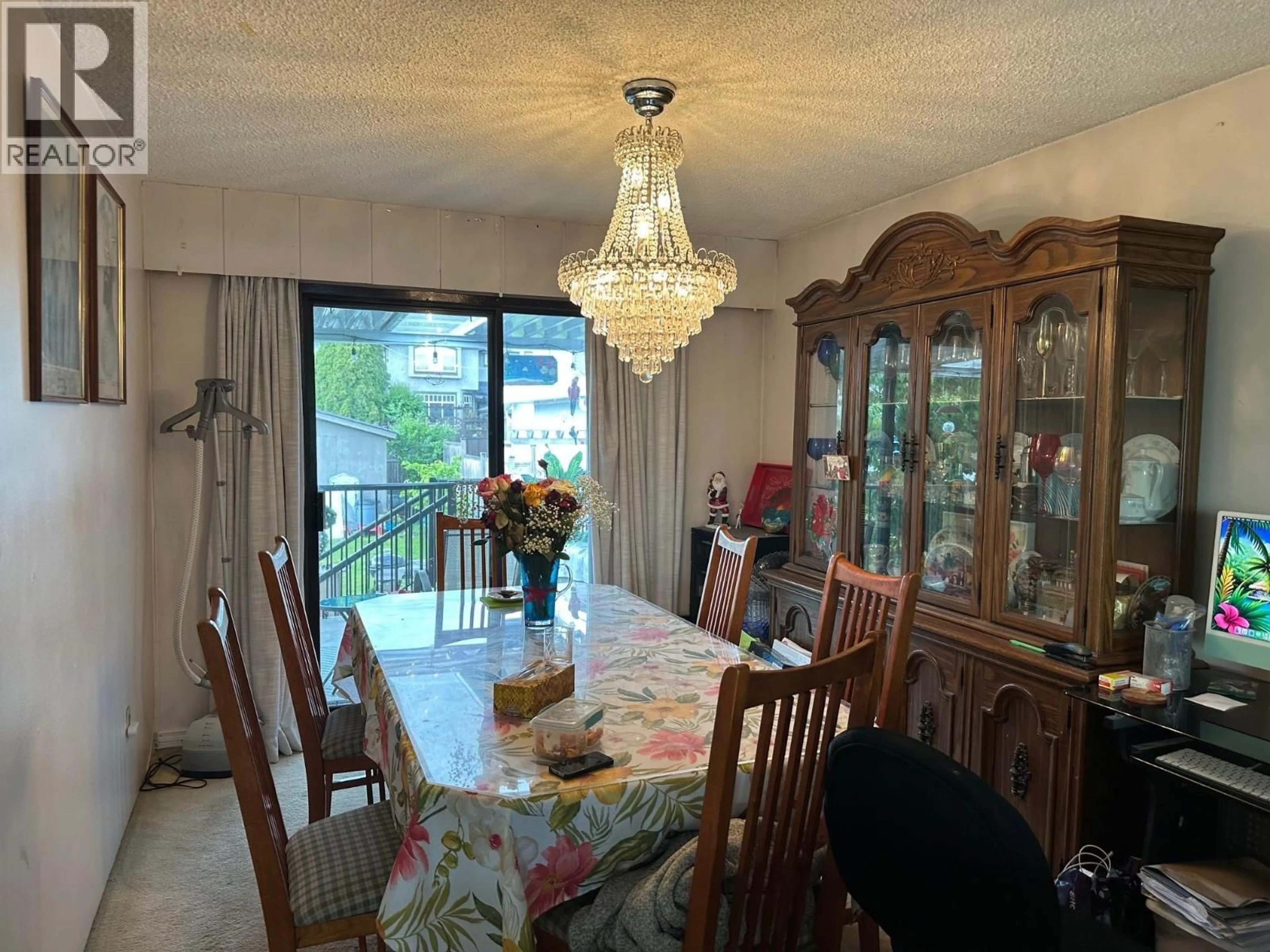 Dining room, wood/laminate floor for 332 14TH STREET, North Vancouver British Columbia V7M1P6