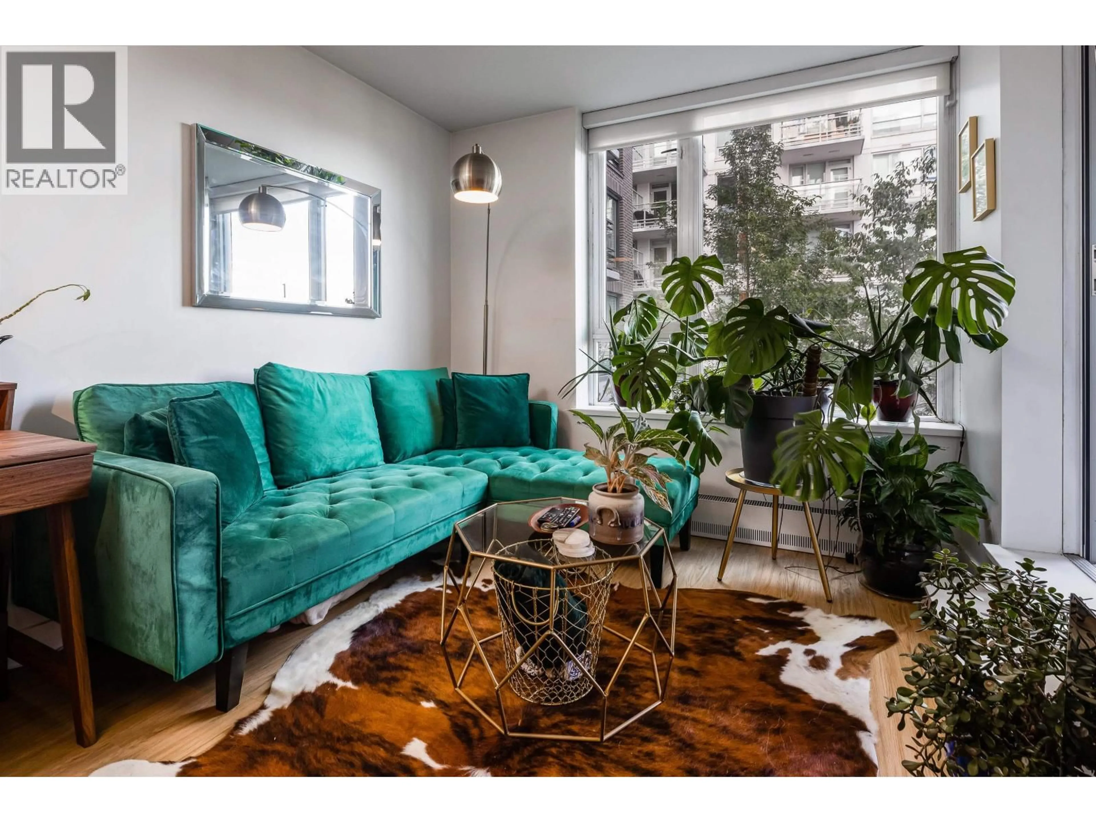 Living room with furniture, unknown for 601 - 188 KEEFER STREET, Vancouver British Columbia V6A0E3