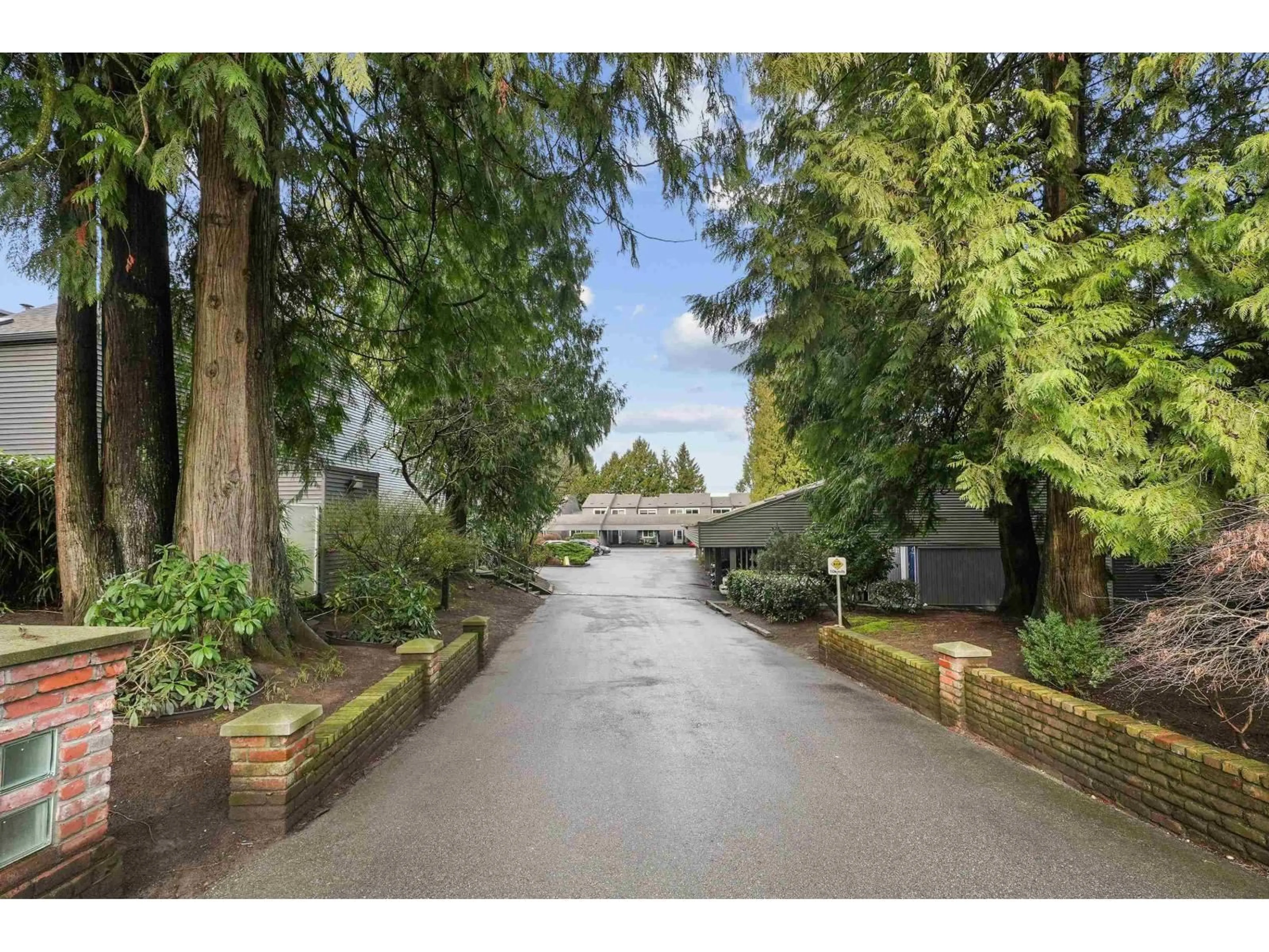 A pic from outside/outdoor area/front of a property/back of a property/a pic from drone, street for 13 - 20155 50 AVENUE, Langley British Columbia V3A6R8