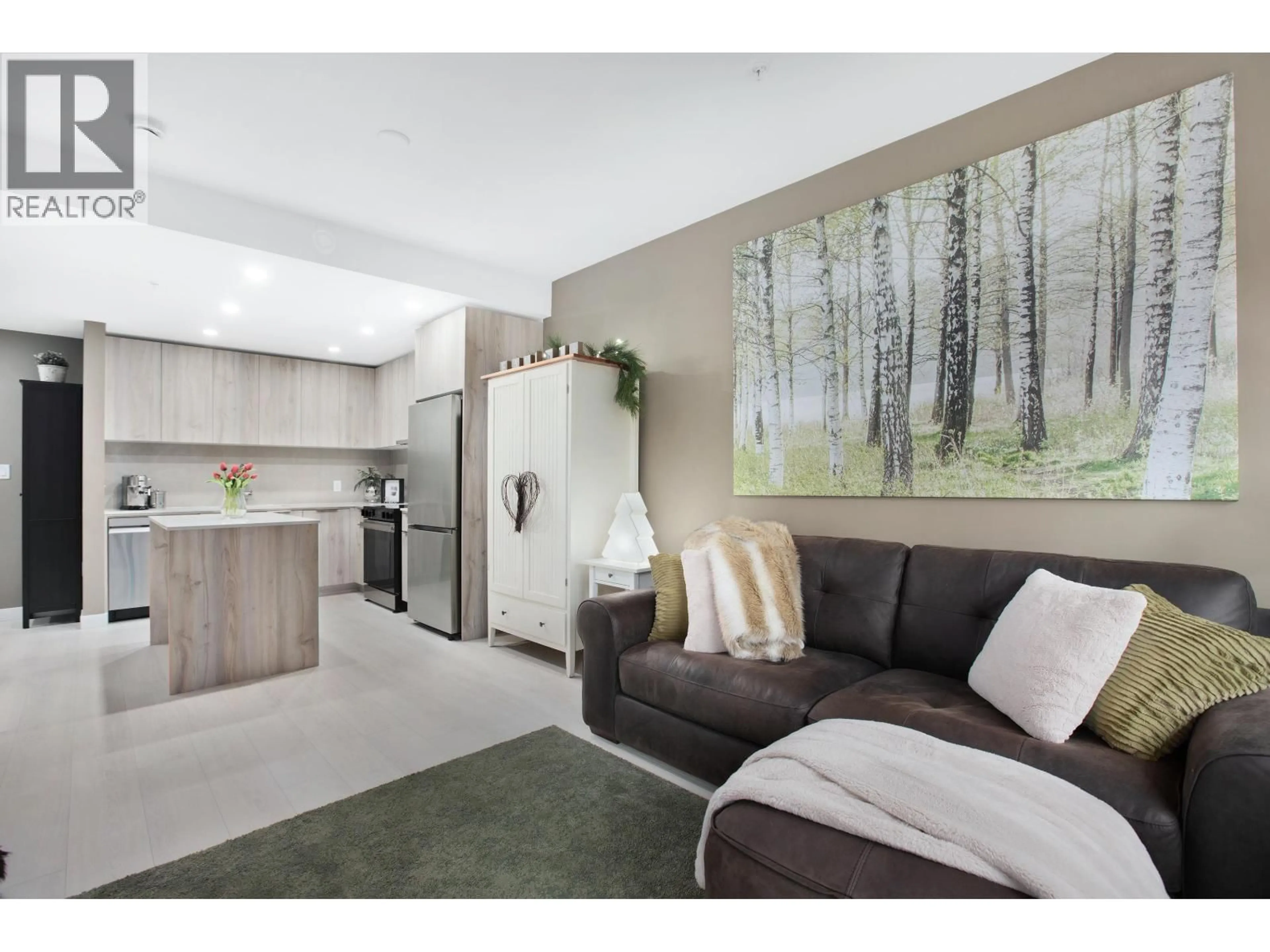 Living room with furniture, unknown for 312 - 3596 MALSUM DRIVE, North Vancouver British Columbia V7G0B5