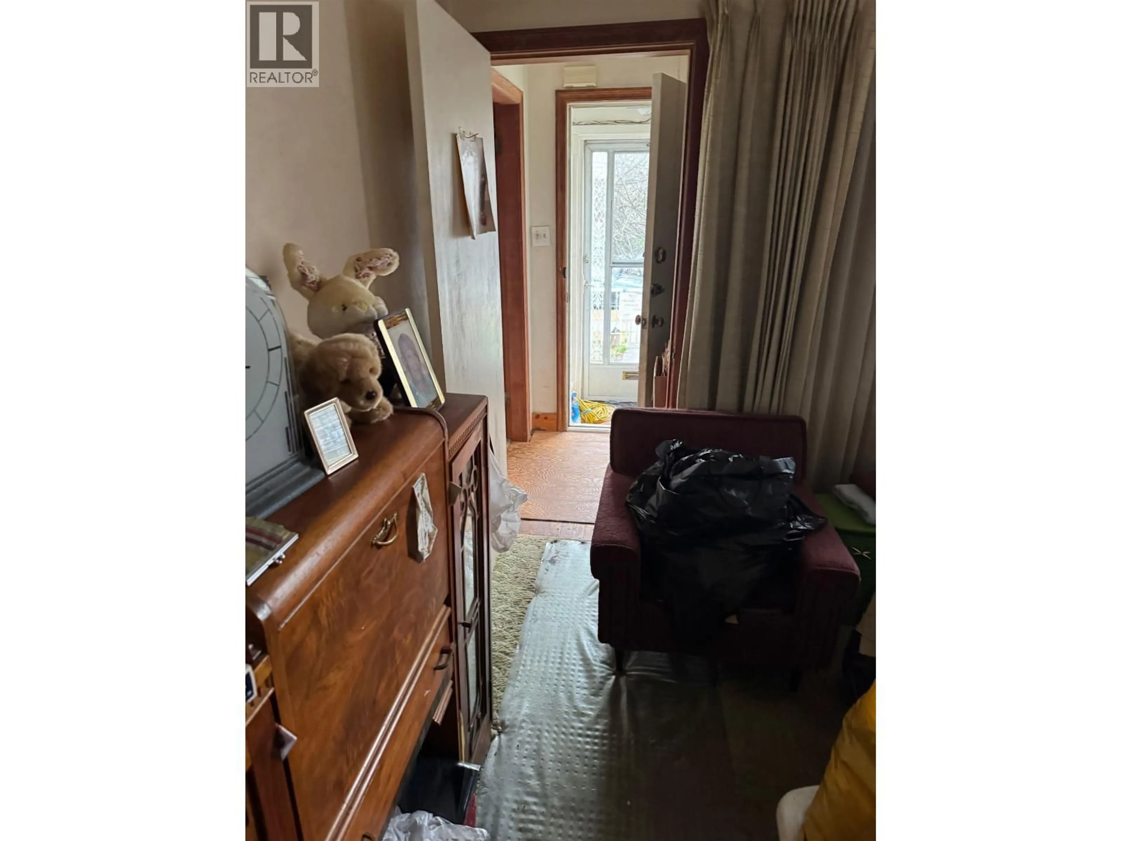 Unknown for 2566 VENABLES STREET, Vancouver British Columbia V5K2R1