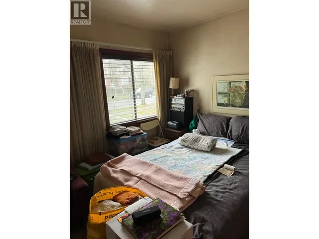 2566 VENABLES STREET, Vancouver 3