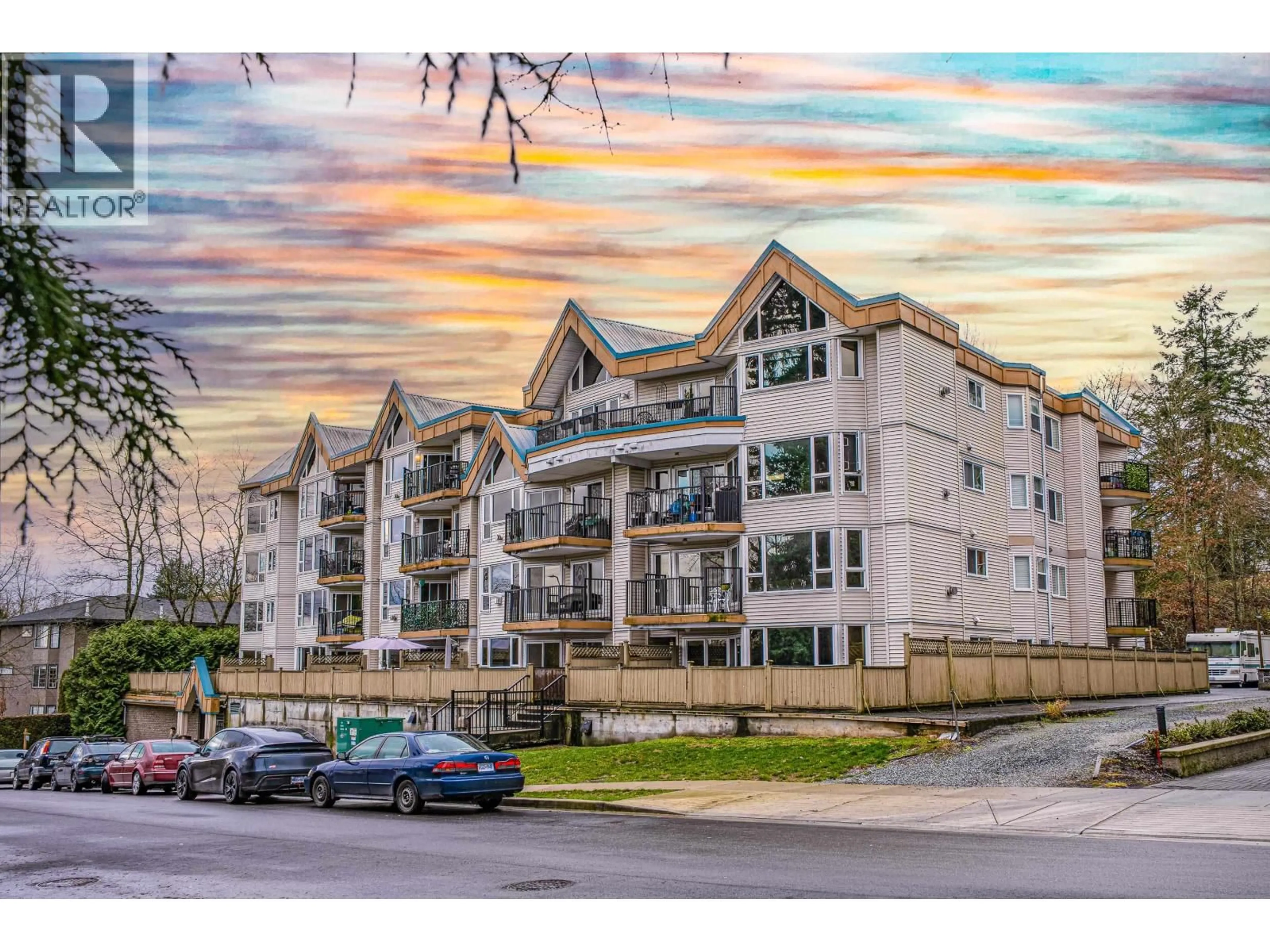 Blurry image for 205 - 11595 FRASER STREET, Maple Ridge British Columbia V2X0X7