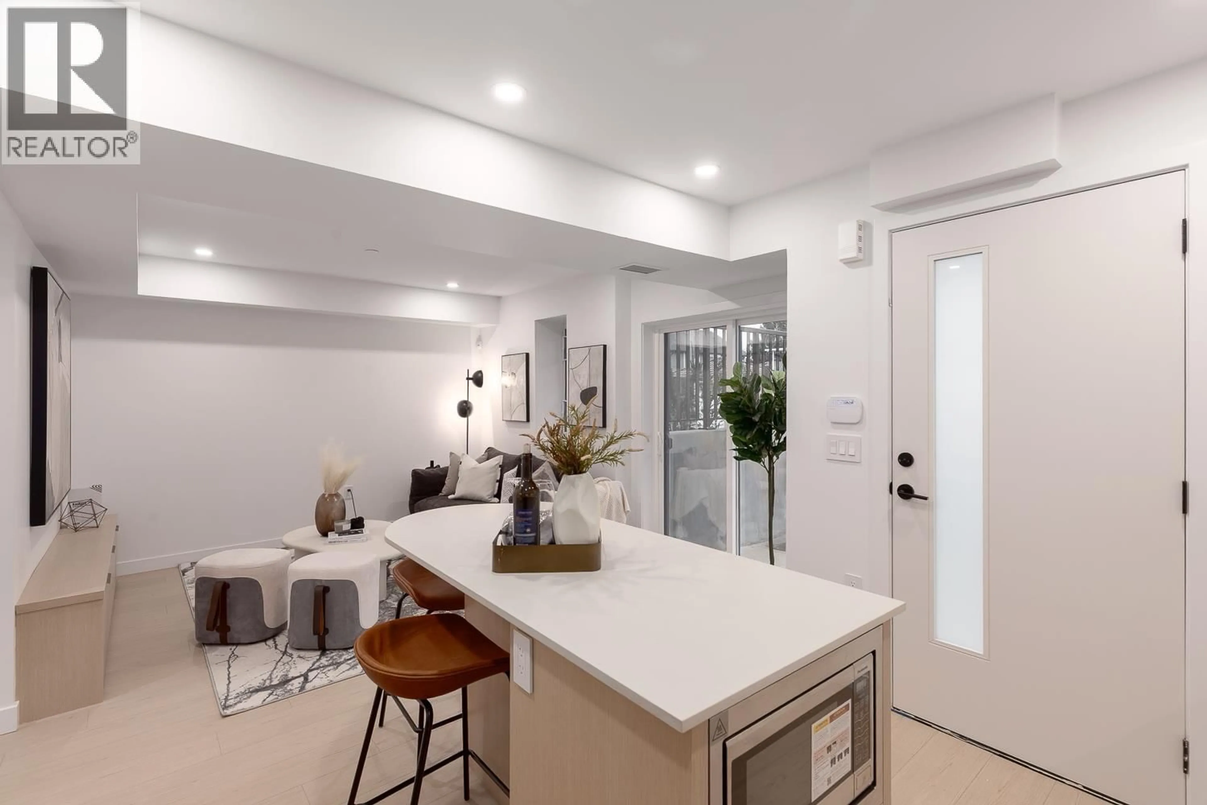 Unknown for 101 - 2329 34TH STREET, Vancouver British Columbia V5R2S6