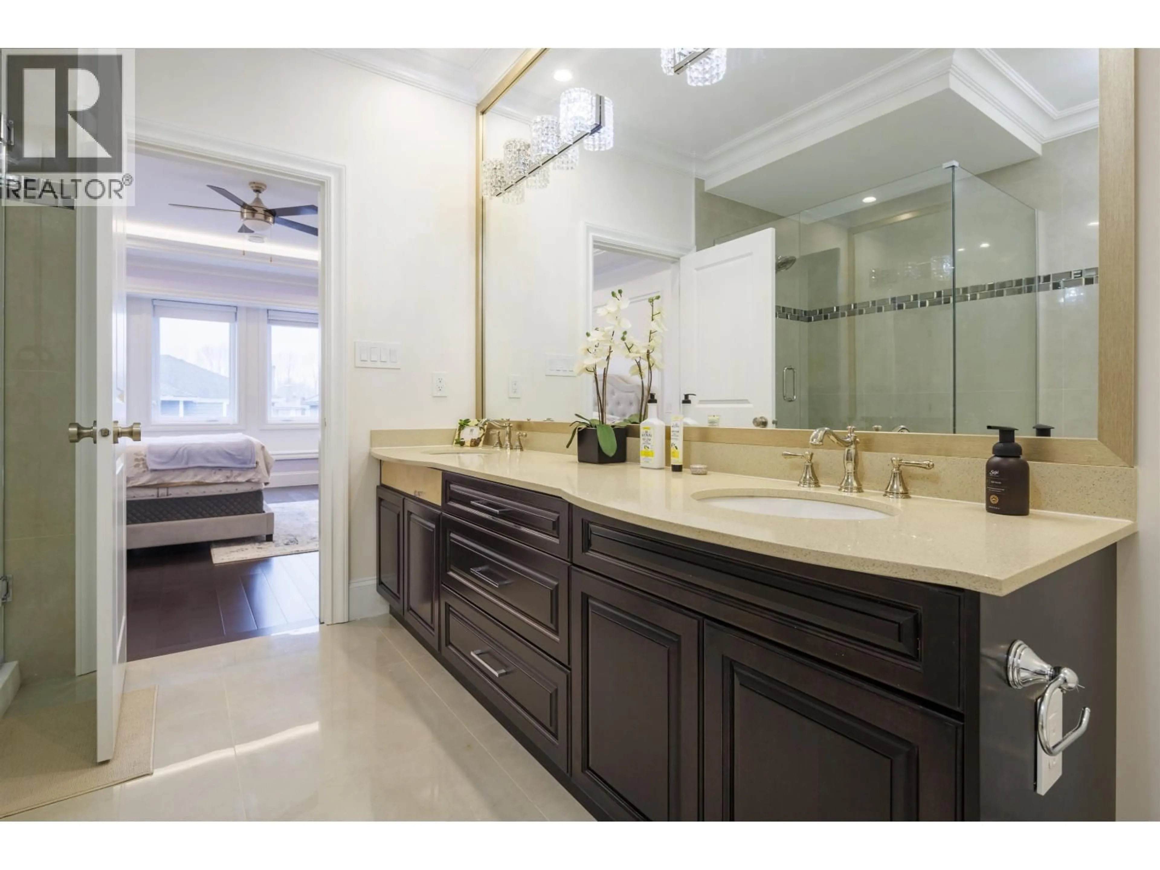 Contemporary bathroom, ceramic/tile floor for 9480 PATTERSON ROAD, Richmond British Columbia V6X1R1