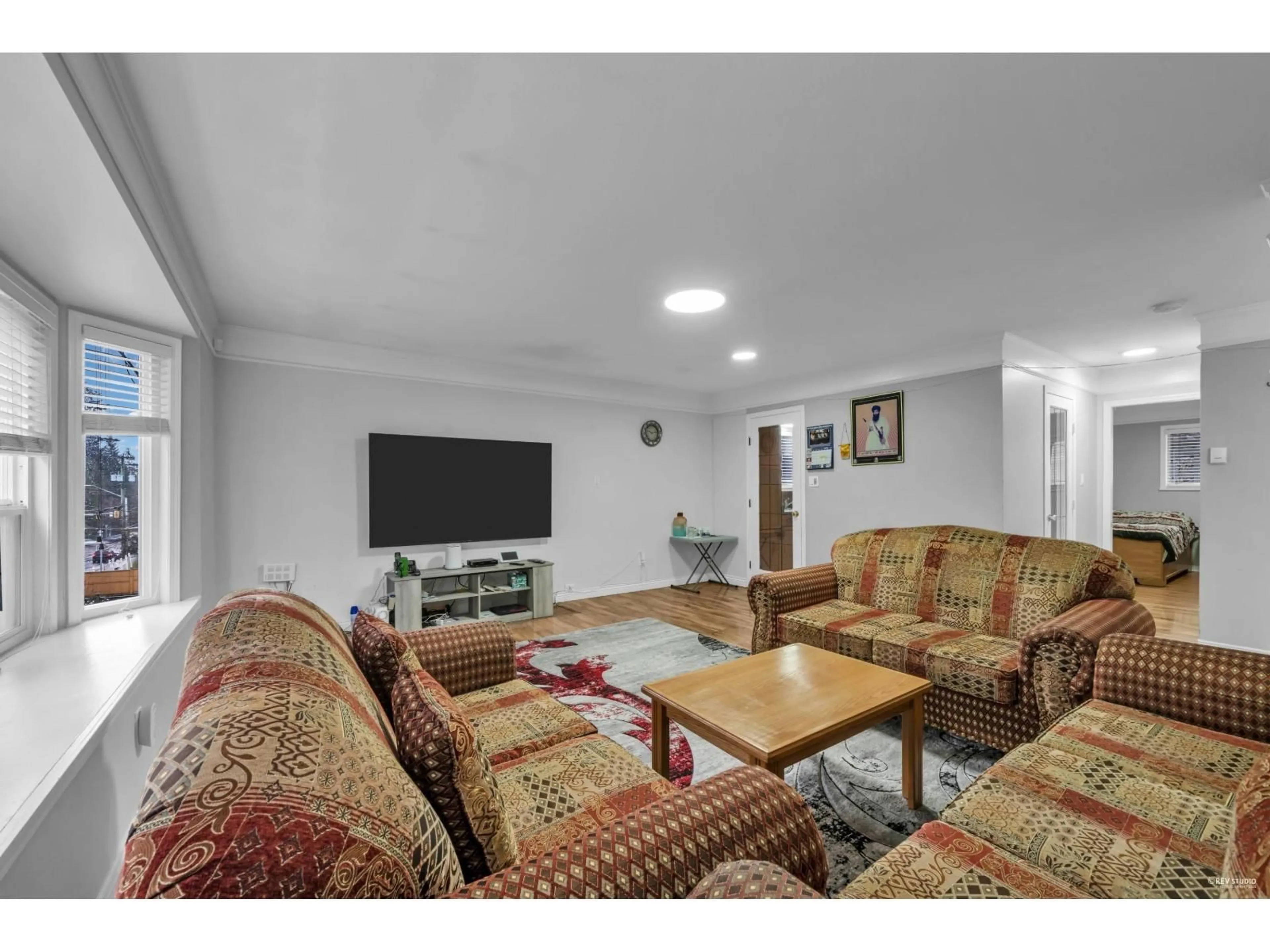 Living room with furniture, unknown for 13532 64 AVENUE, Surrey British Columbia V3W1Y3