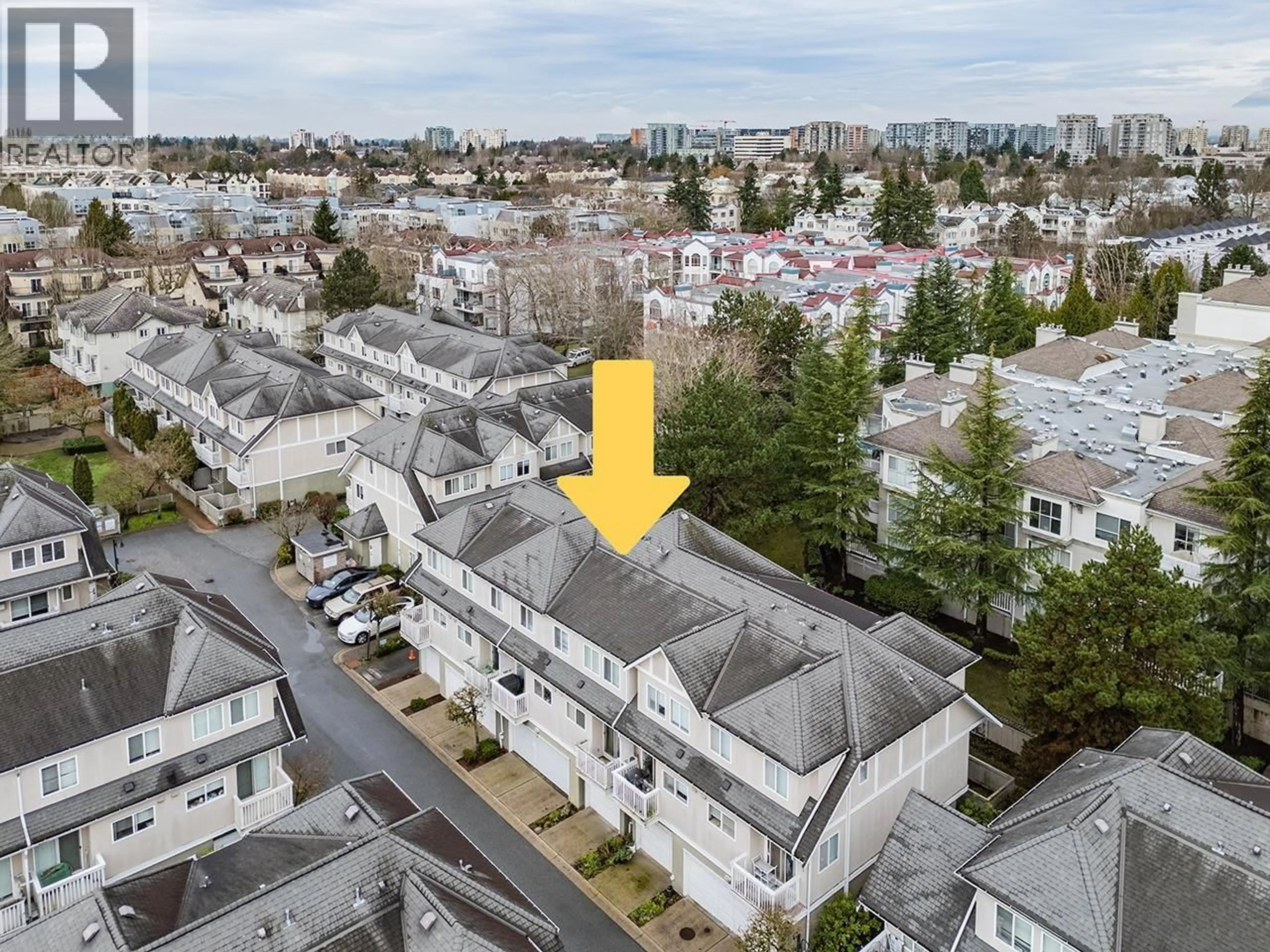A pic from outside/outdoor area/front of a property/back of a property/a pic from drone, unknown for 14 - 7831 GARDEN CITY ROAD, Richmond British Columbia V6Y4A3