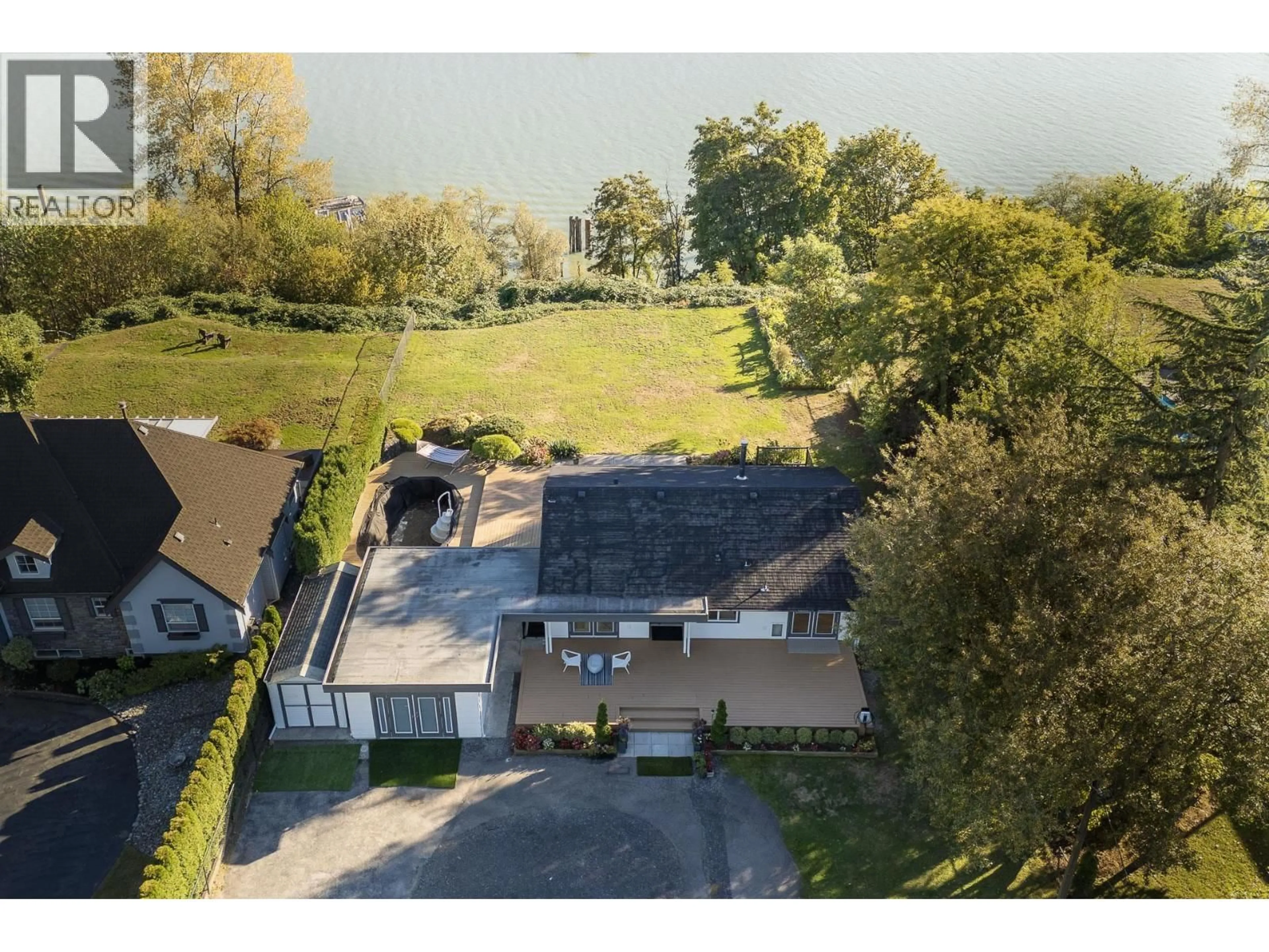 A pic from outside/outdoor area/front of a property/back of a property/a pic from drone, unknown for 21866 RIVER ROAD, Maple Ridge British Columbia V2X2C1