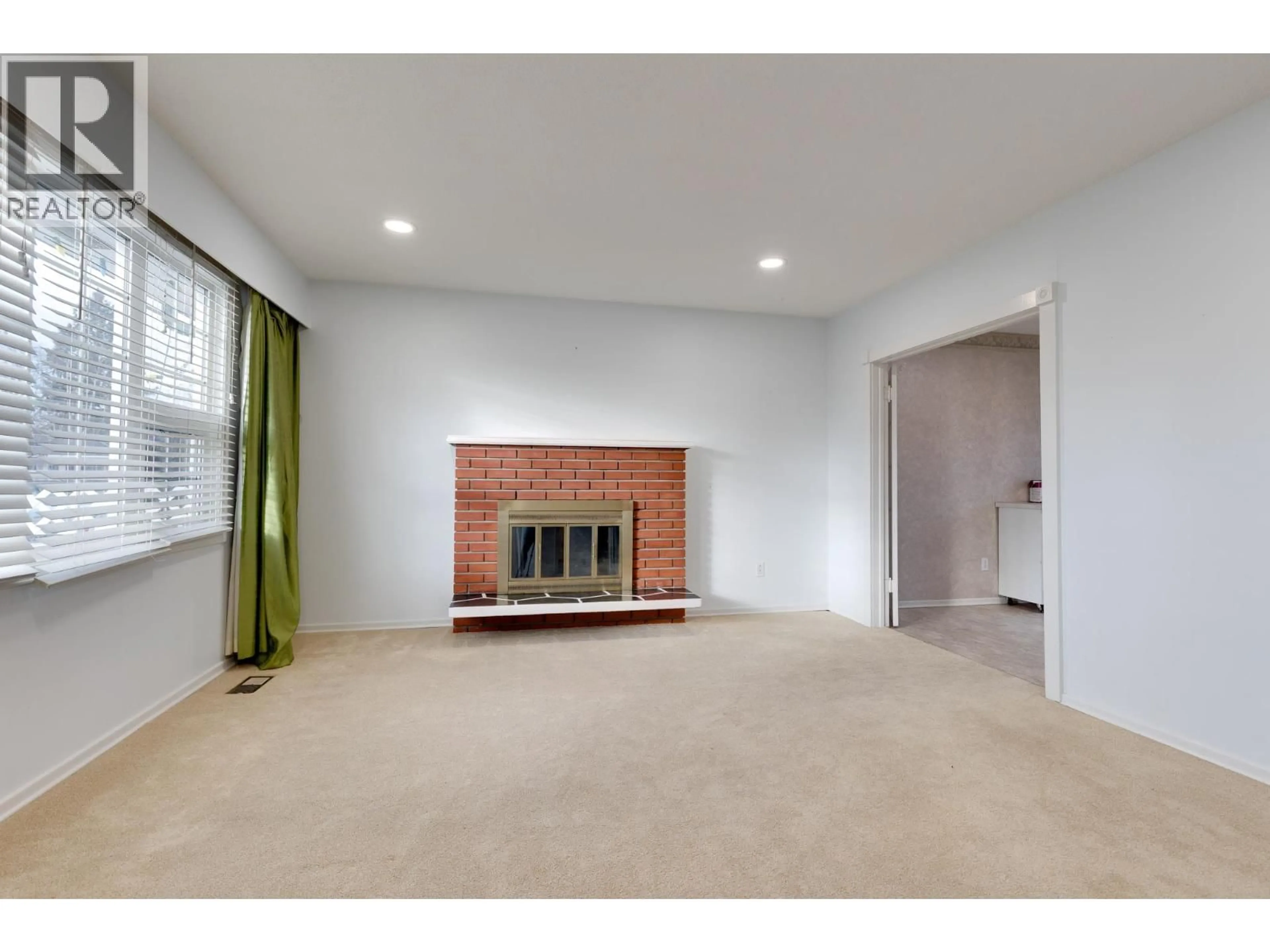 Unknown for 204 WATSON CRESCENT, Prince George British Columbia V2L4P3