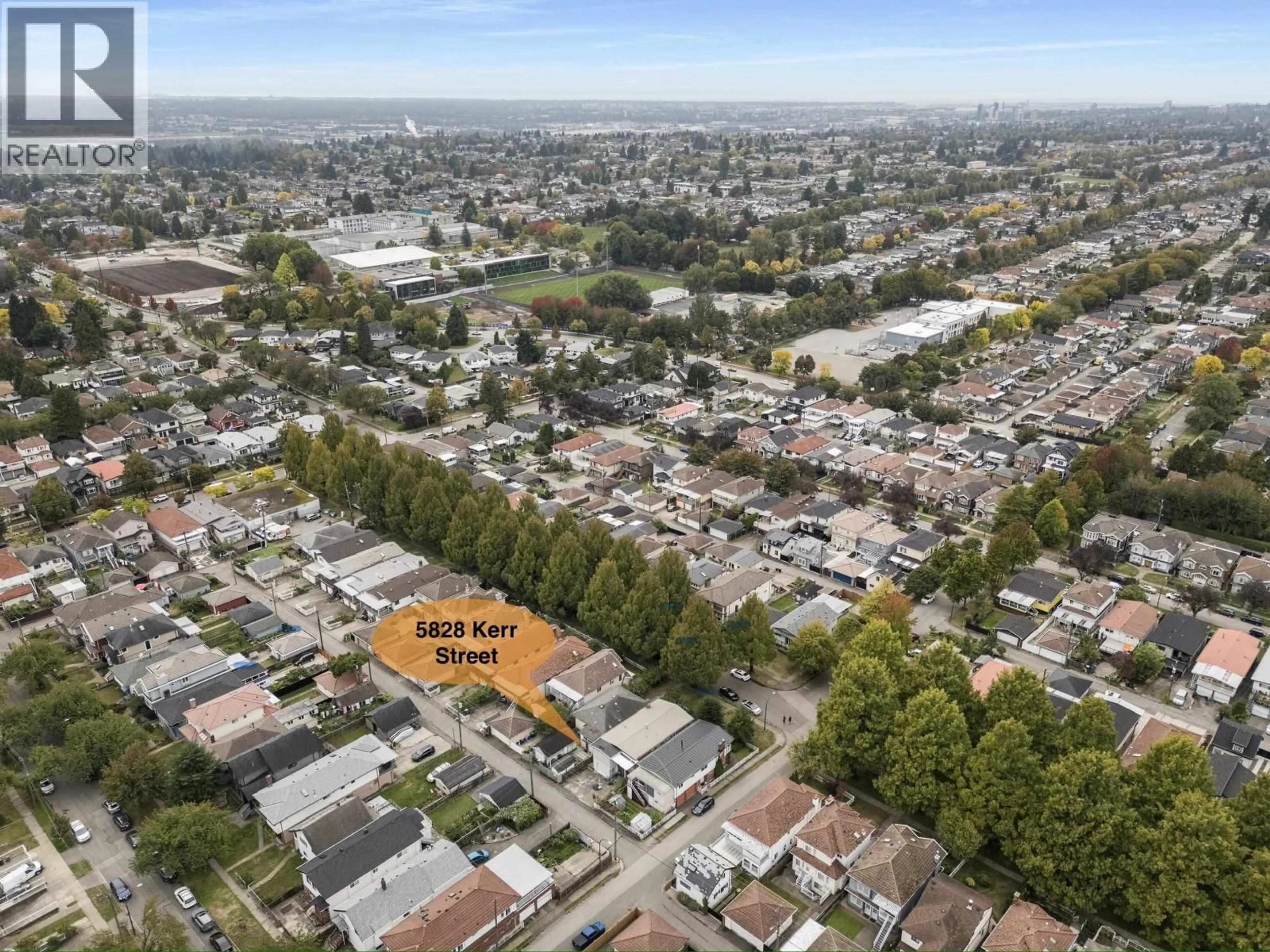 A pic from outside/outdoor area/front of a property/back of a property/a pic from drone, street for 5828 KERR STREET, Vancouver British Columbia V5R4C1