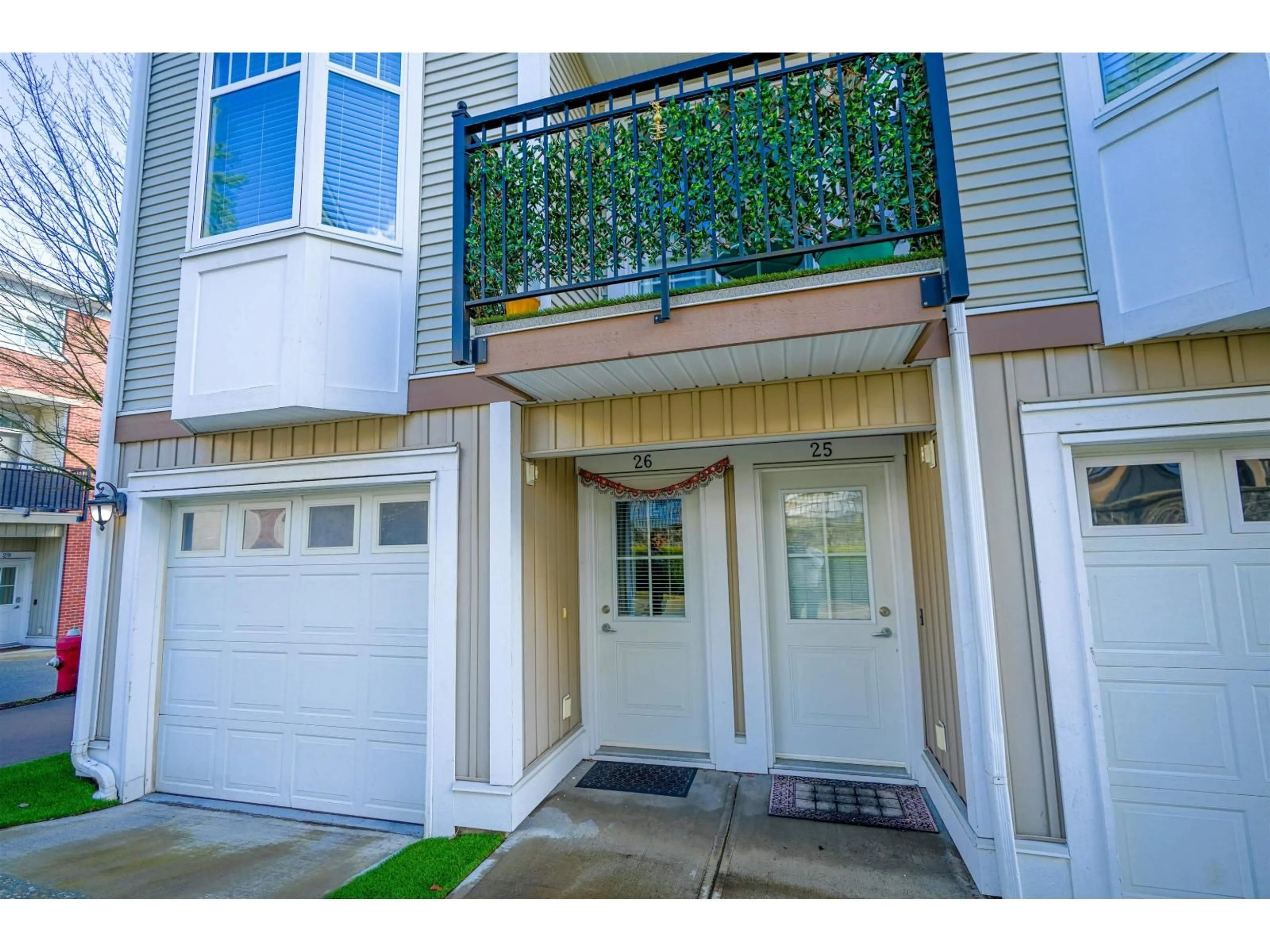 Indoor entryway for 26 - 19551 66 AVENUE, Surrey British Columbia V4N0Z5