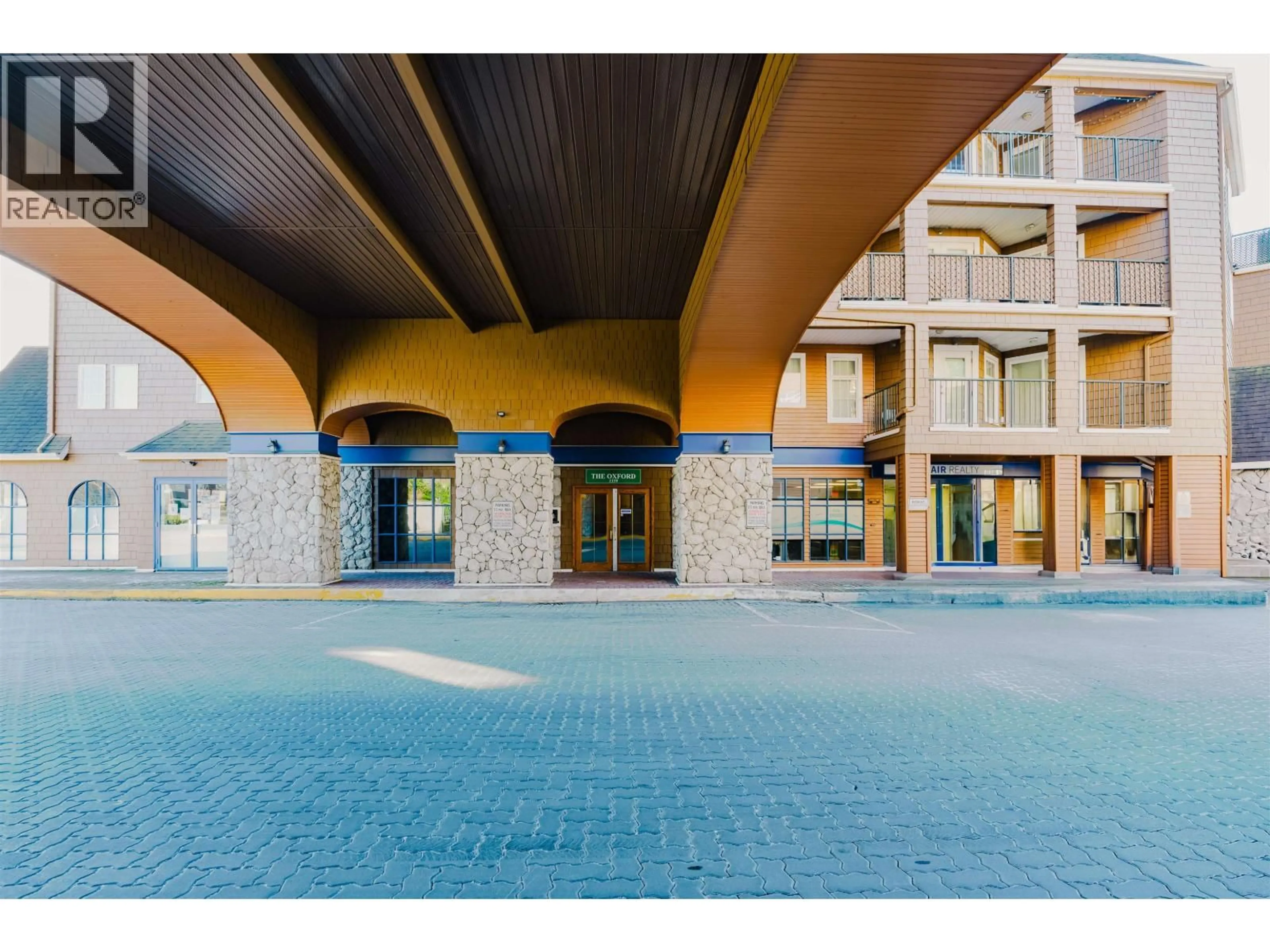 Indoor foyer for 414 - 1359 56 STREET, Tsawwassen British Columbia V4L2P3