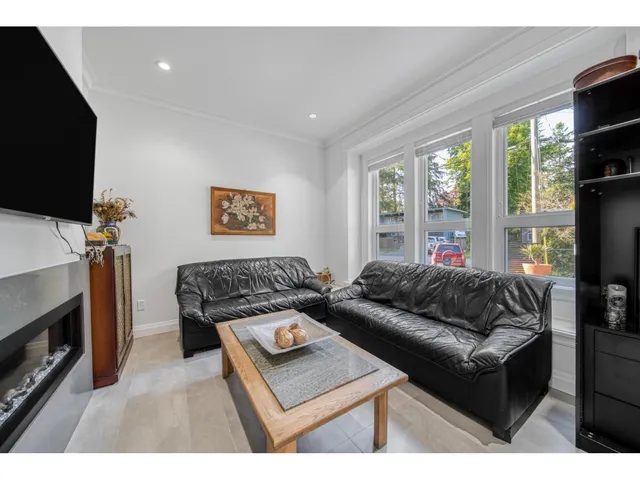 13766 56A AVENUE, Surrey 5