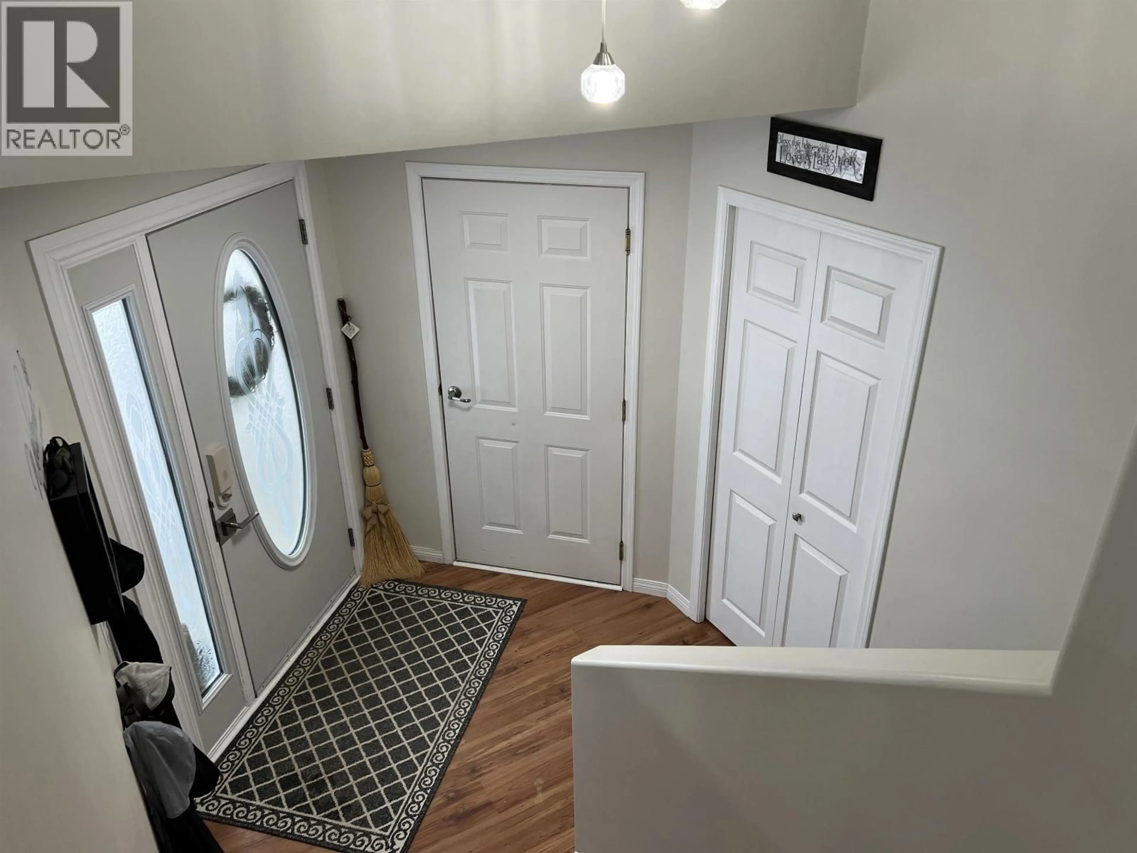 Indoor entryway for 5517 57 AVENUE, Fort Nelson British Columbia V0C1R0