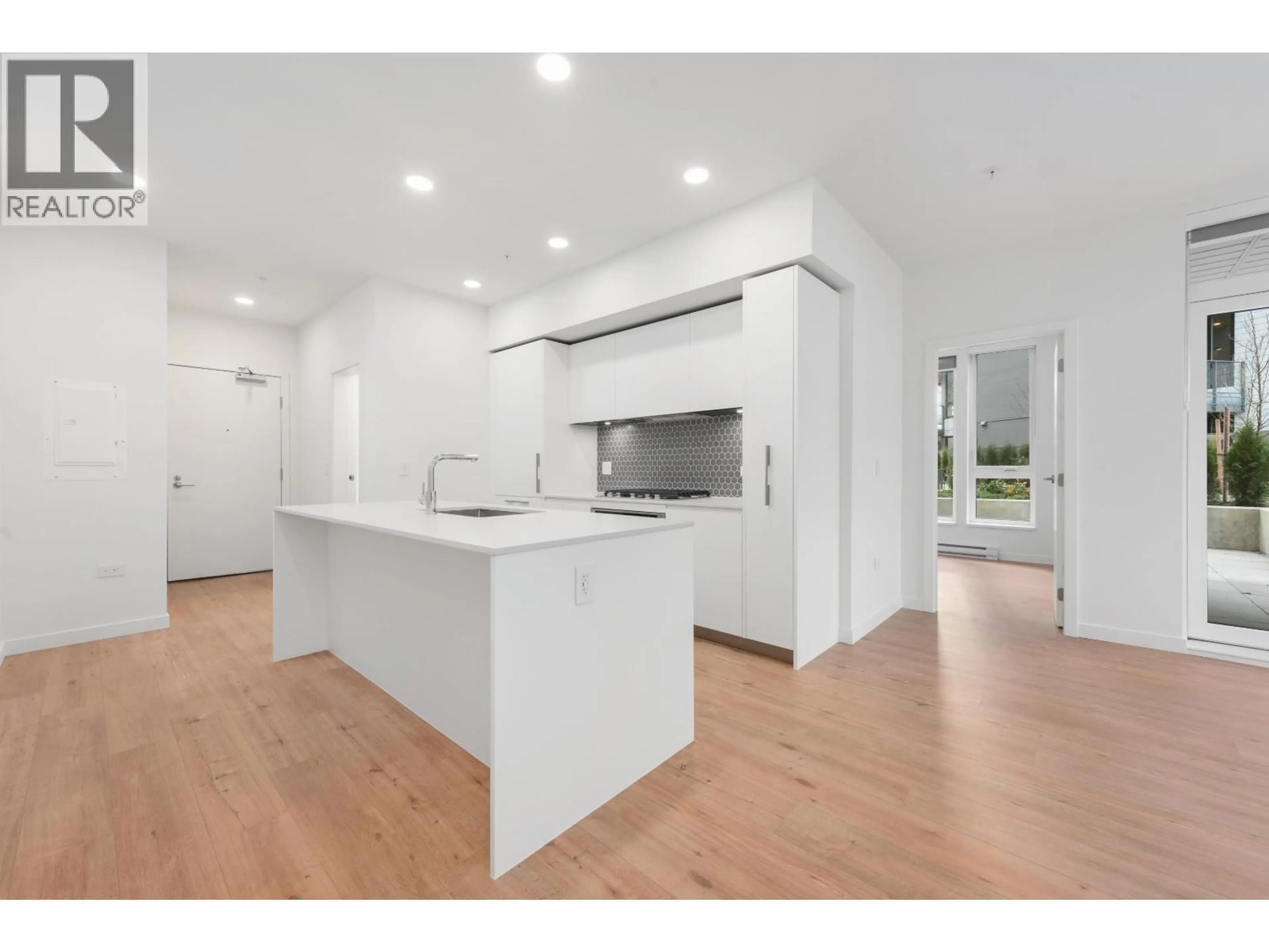 Open concept kitchen, unknown for 203 - 1504 SCOTT CRESCENT, Squamish British Columbia V8B1G7