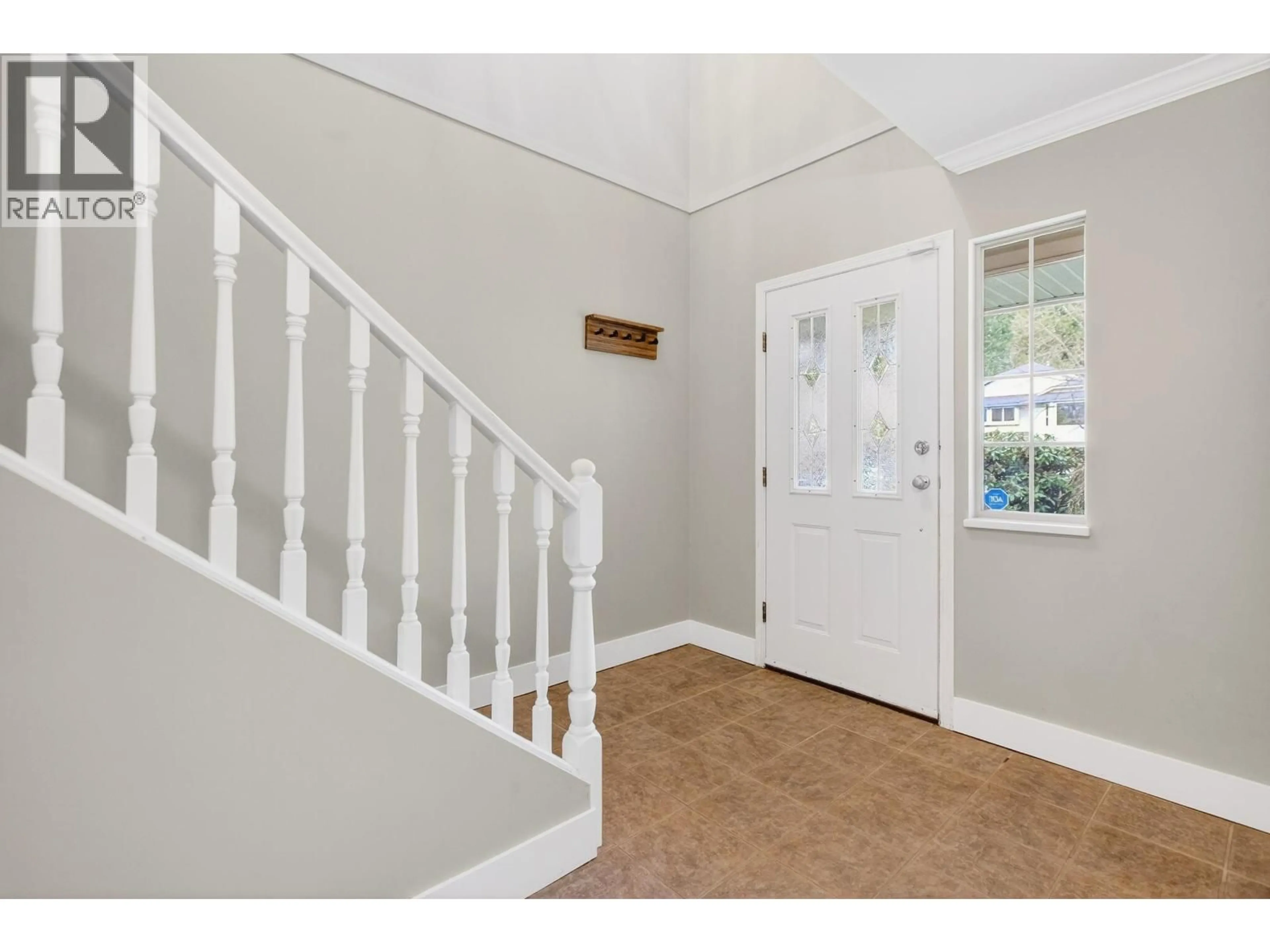 Indoor entryway for 23258 121A AVENUE, Maple Ridge British Columbia V2X0X1