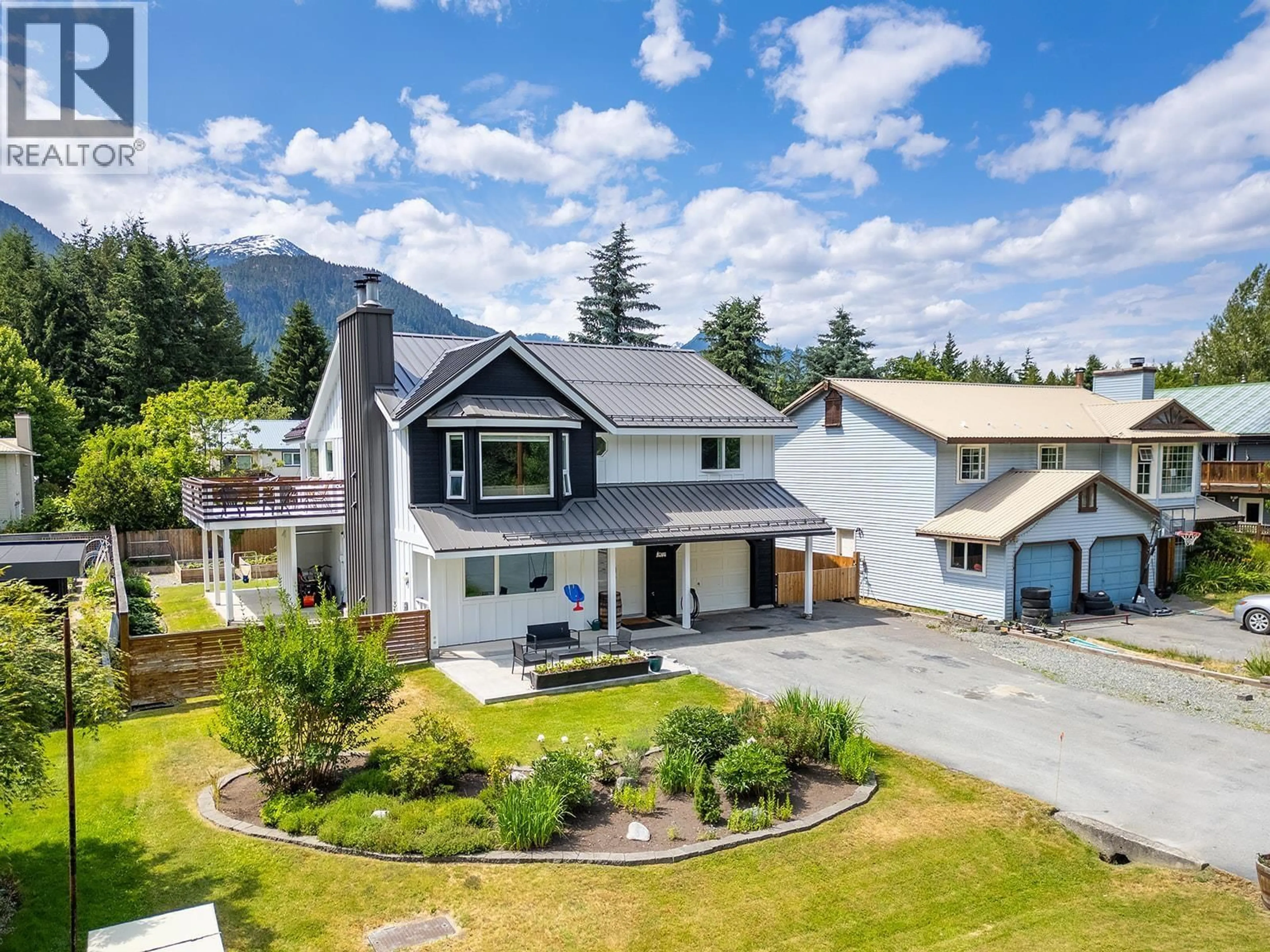 A pic from outside/outdoor area/front of a property/back of a property/a pic from drone, mountain view for 7403 HARROW ROAD, Pemberton British Columbia V0N2L0