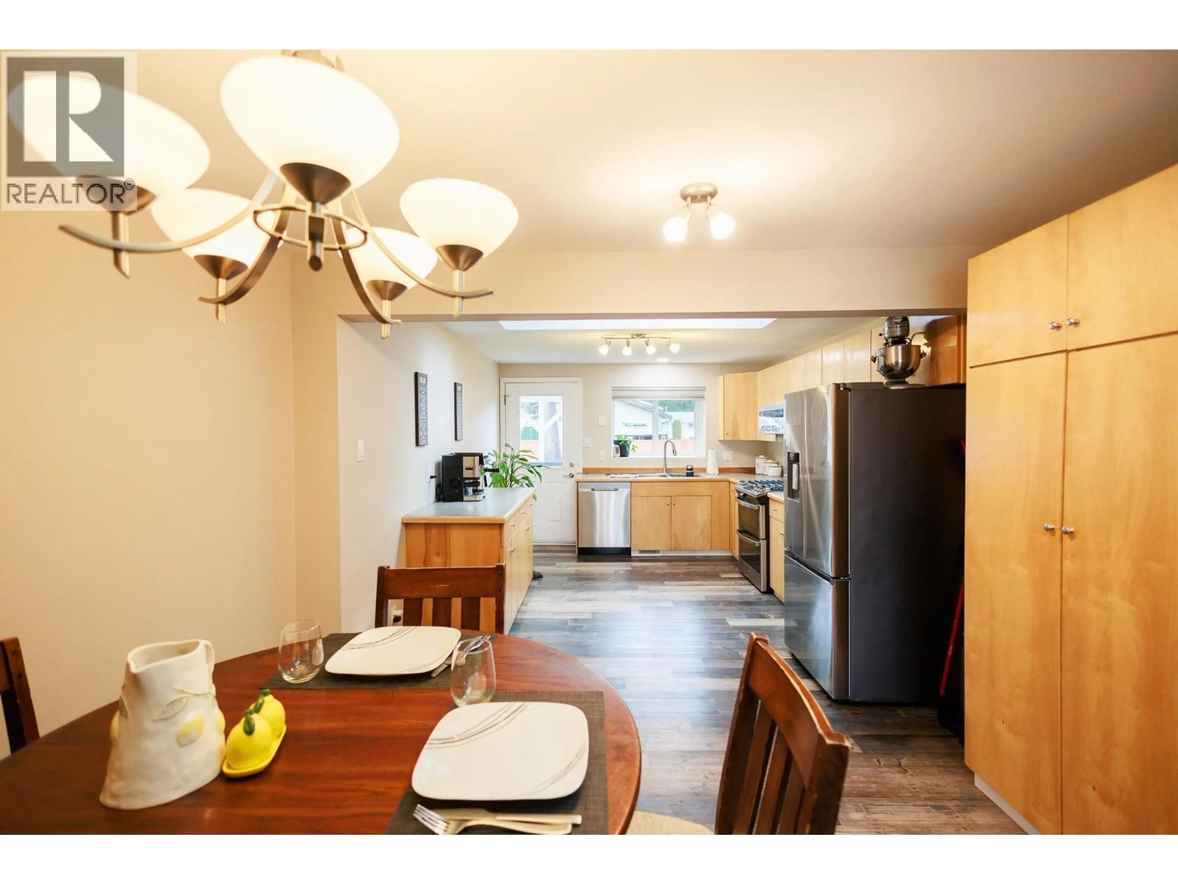 Open concept kitchen, unknown for 3117 THOMAS STREET, Terrace British Columbia V8G3G4