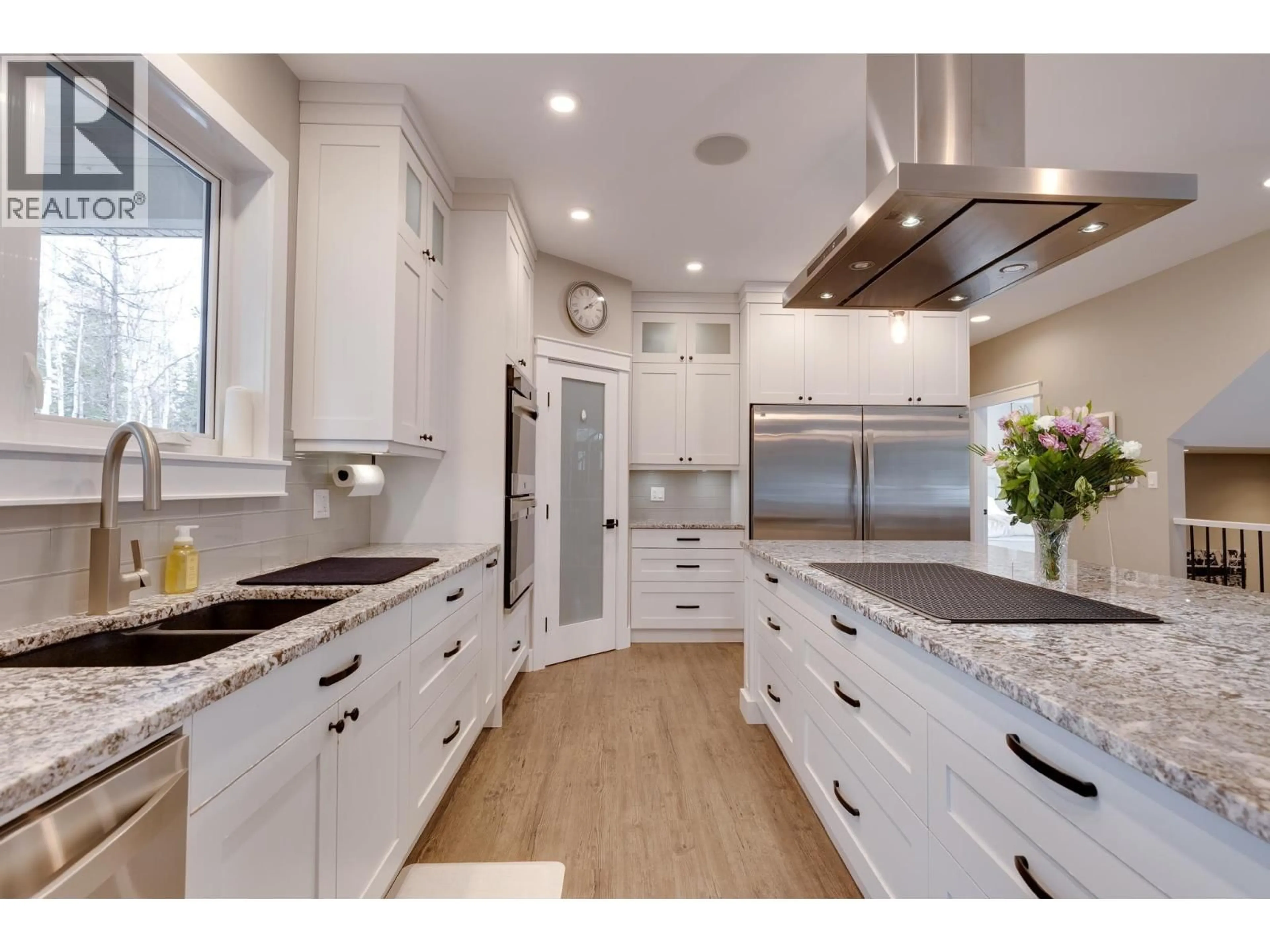 Contemporary kitchen, unknown for 3820 REEVES DRIVE, Prince George British Columbia V2N5Y2