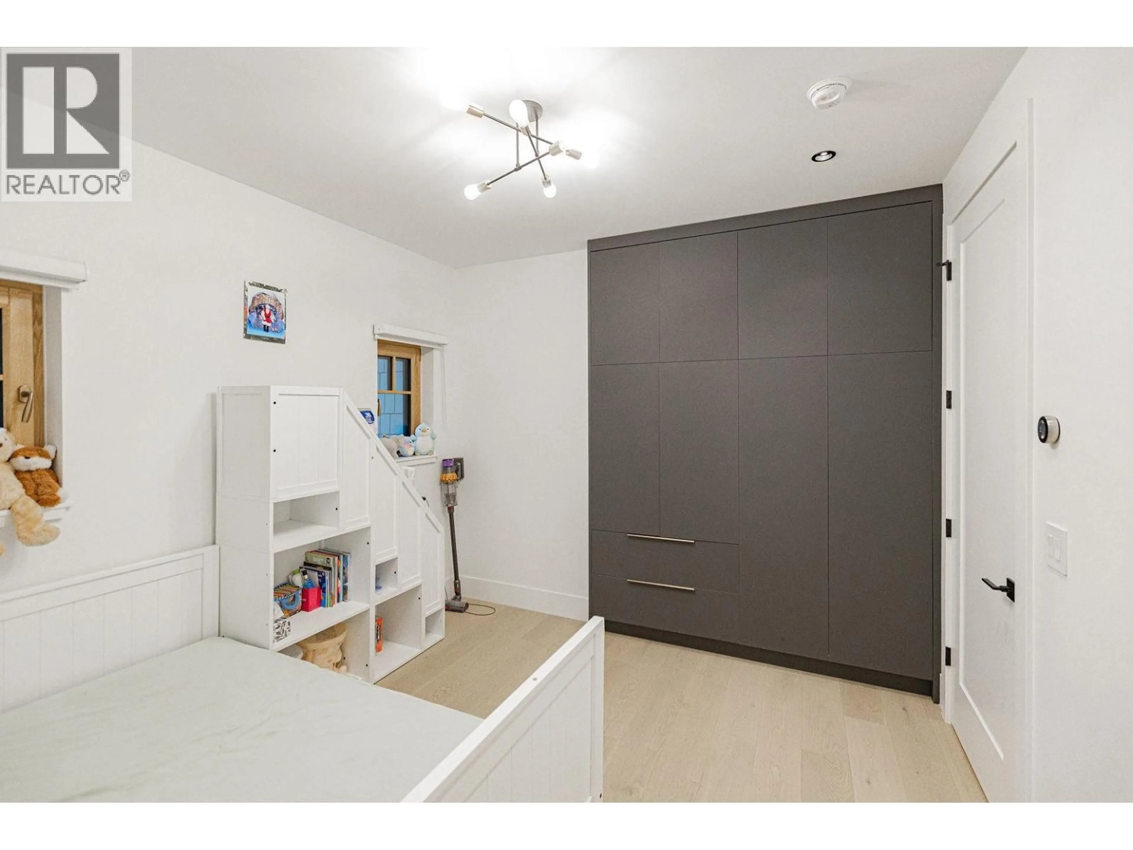 Unknown for 2051 KING EDWARD AVENUE, Vancouver British Columbia V6J2W8