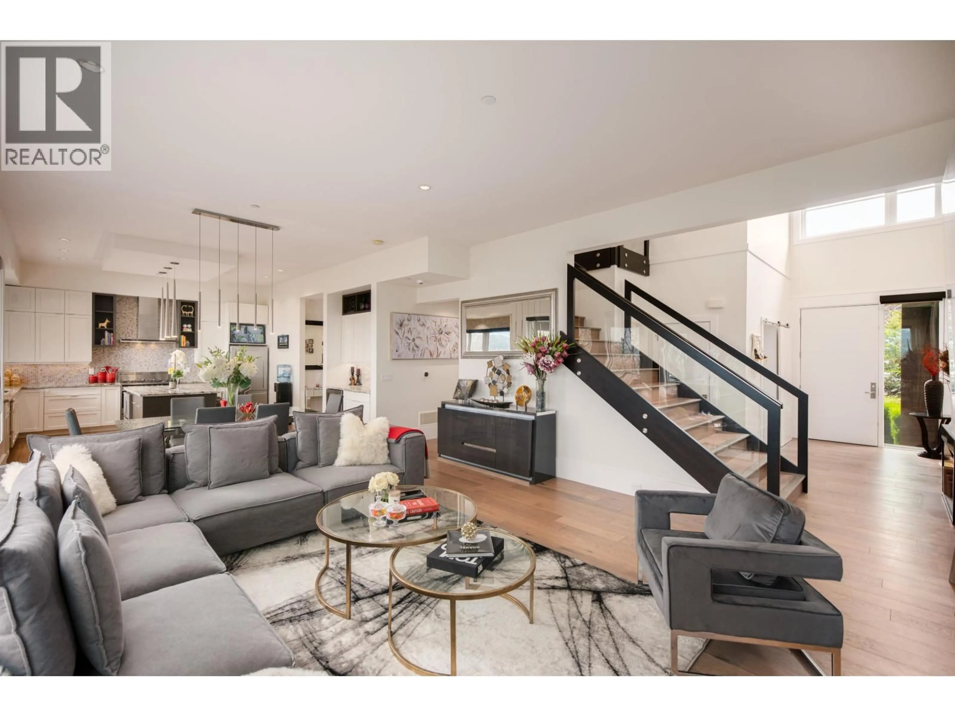 Living room with furniture, unknown for 13665 MCKERCHER DRIVE, Maple Ridge British Columbia V4R0E1