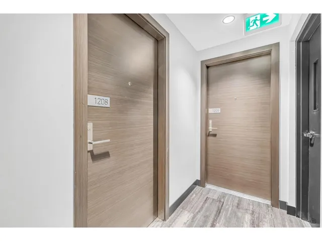 1208 - 10750 135A STREET, Surrey 4