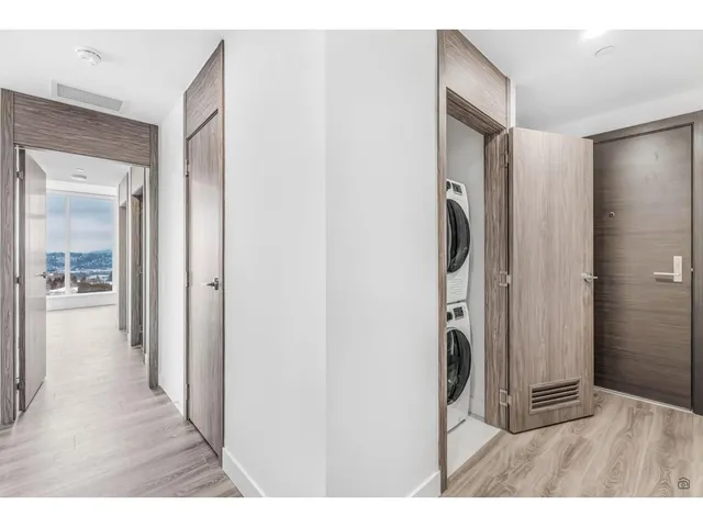 1208 - 10750 135A STREET, Surrey 5
