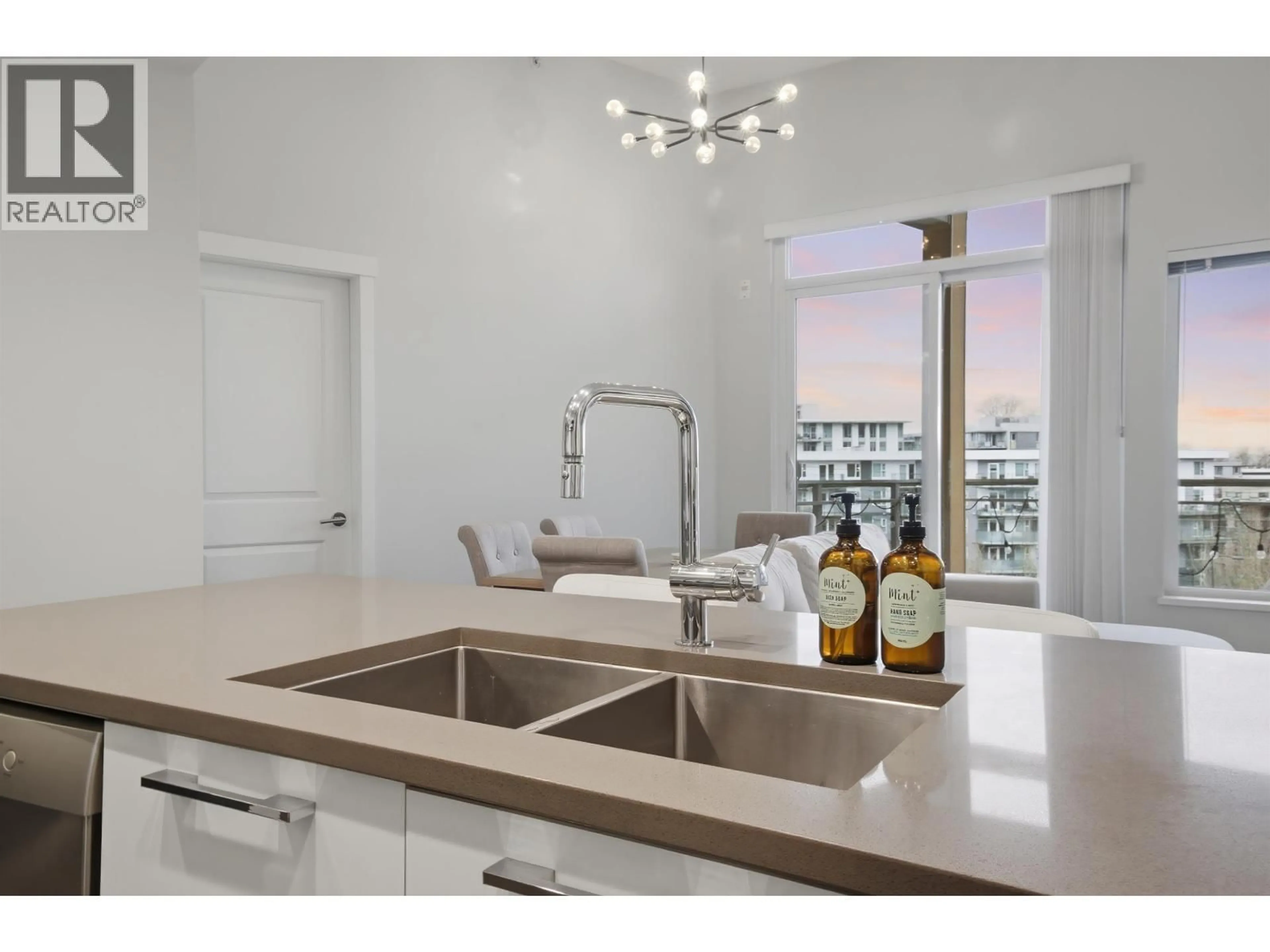 Unknown for 507 - 3263 PIERVIEW CRESCENT, Vancouver British Columbia V5S0C3