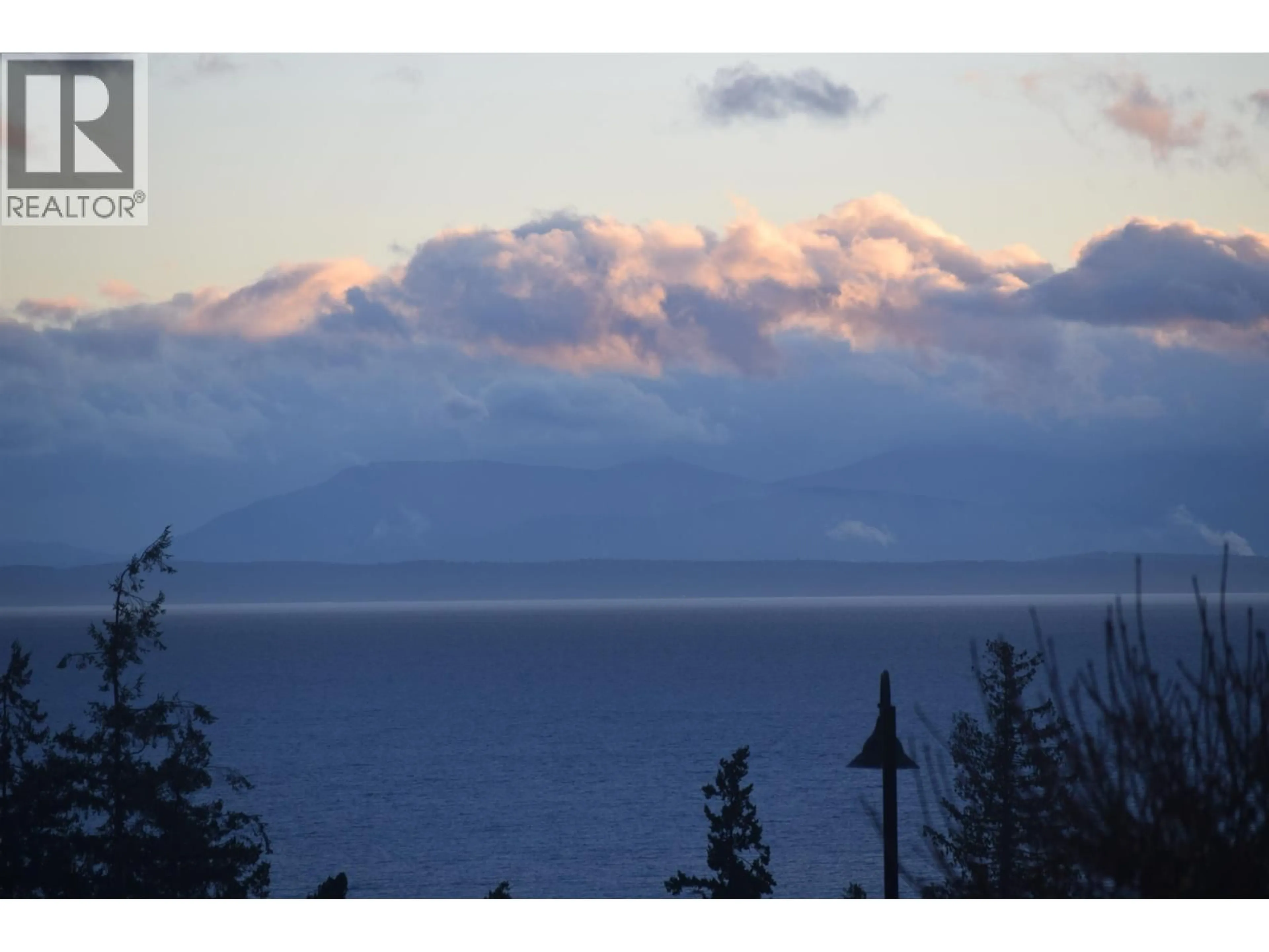 Blurry image for 5537 PEREGRINE CRESCENT, Sechelt British Columbia V7Z0V5
