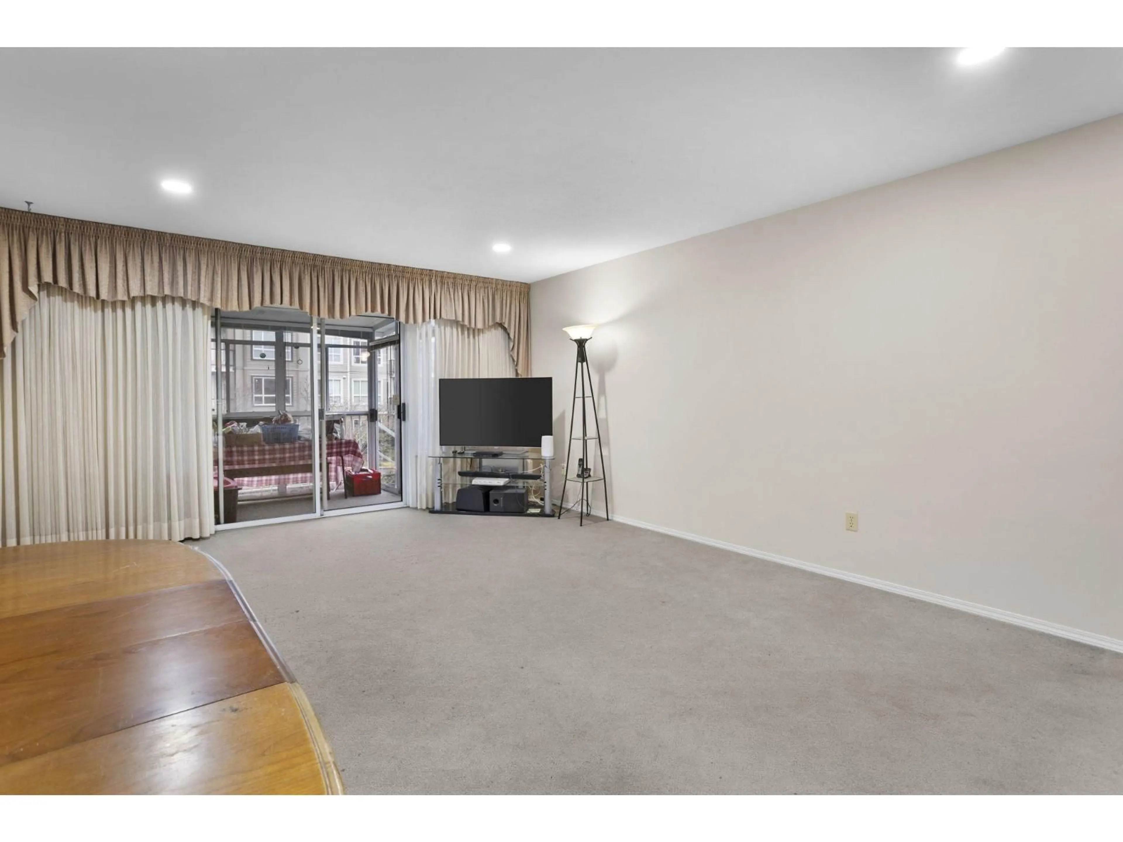 A pic of a room for 244 - 32691 GARIBALDI DRIVE, Abbotsford British Columbia V2T5T7