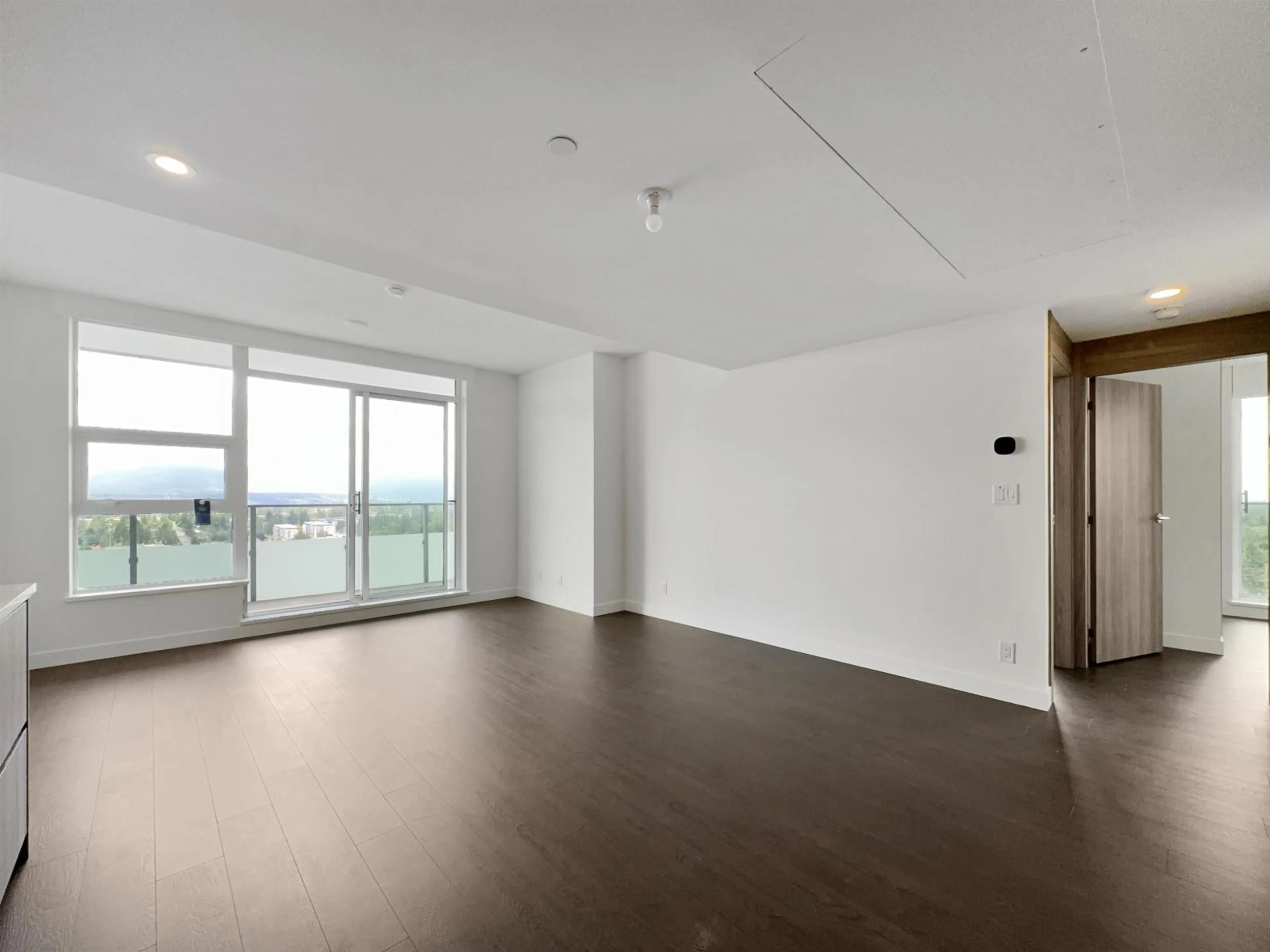 A pic of a room for 3102 - 13778 100 AVENUE, Surrey British Columbia V3T0V3