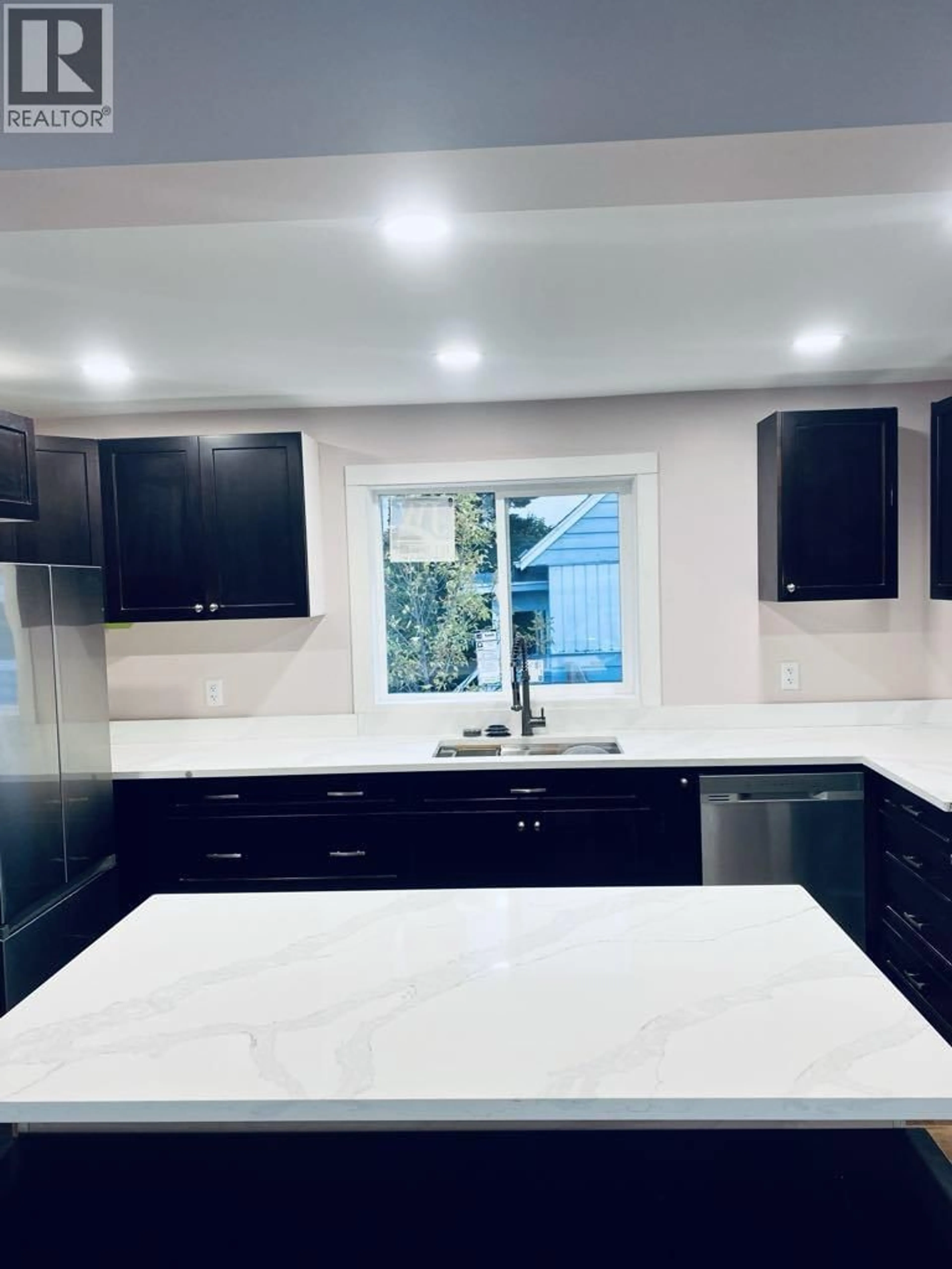 Contemporary kitchen, ceramic/tile floor for 1015 HARPER STREET, Prince George British Columbia V2M2X1