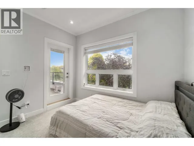 2575 & - 2577 PARKER STREET, Vancouver 2