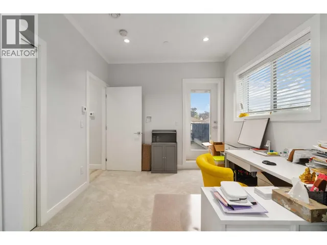 2575 & - 2577 PARKER STREET, Vancouver 5