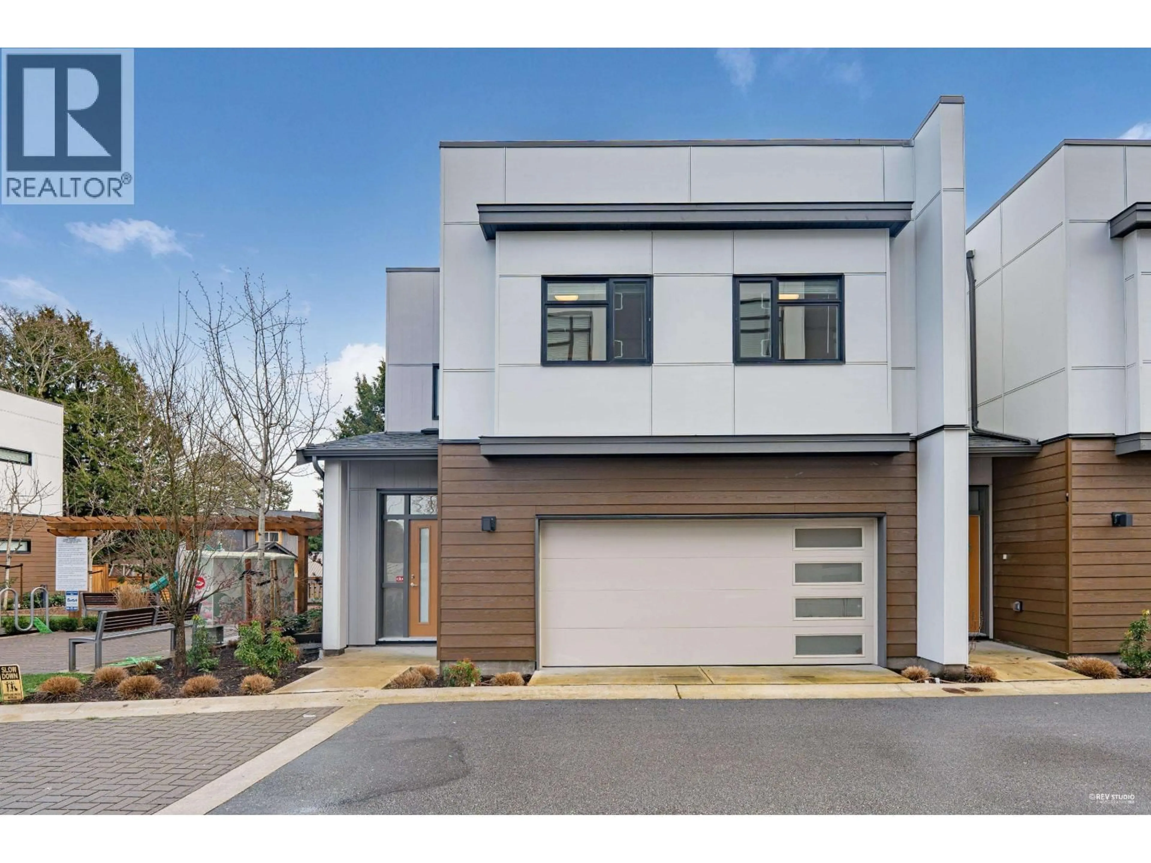 Home with brick exterior material, street for 15 - 7580 NO. 1 ROAD, Richmond British Columbia V7C0G6