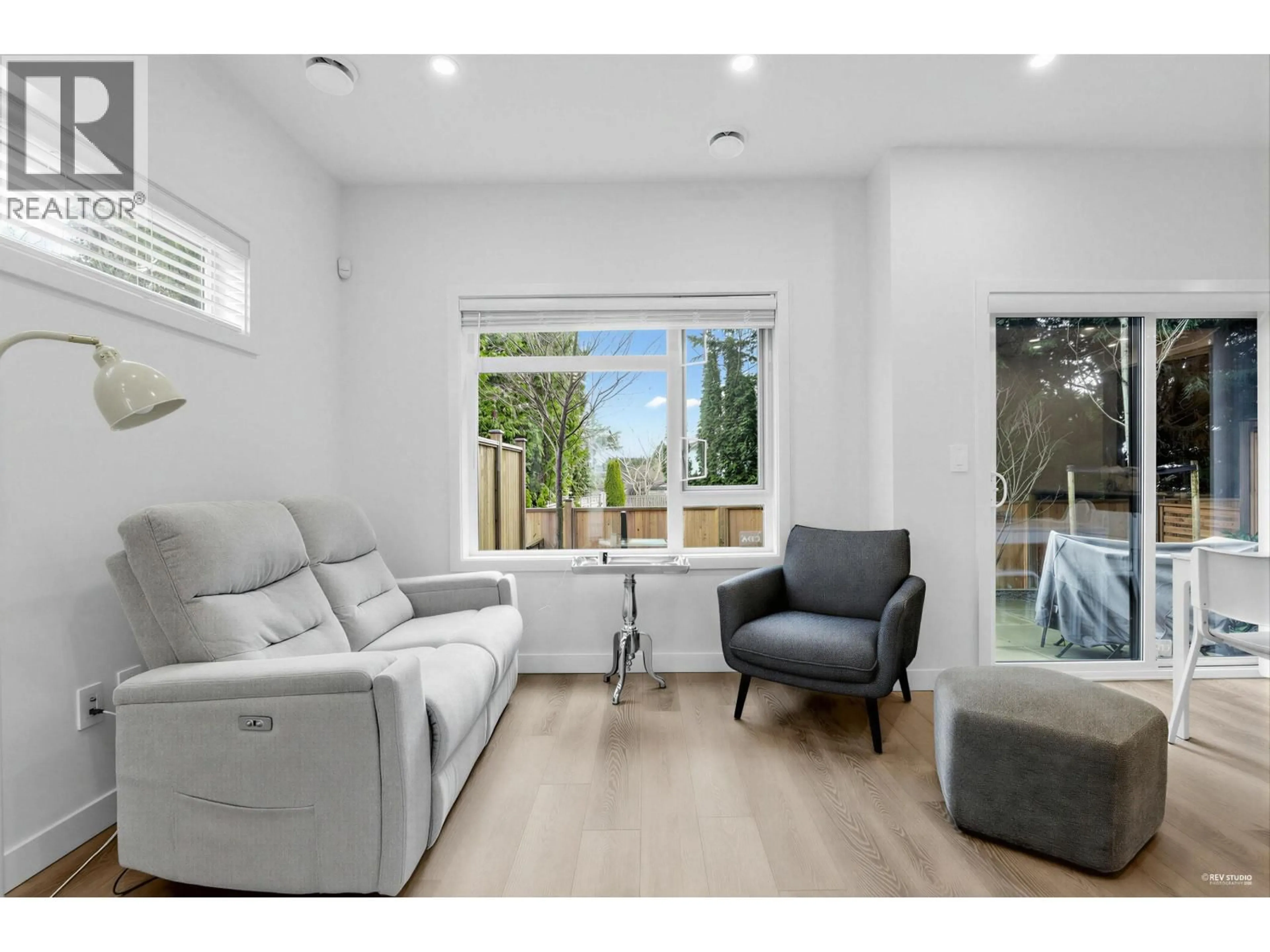 Living room with furniture, unknown for 15 - 7580 NO. 1 ROAD, Richmond British Columbia V7C0G6