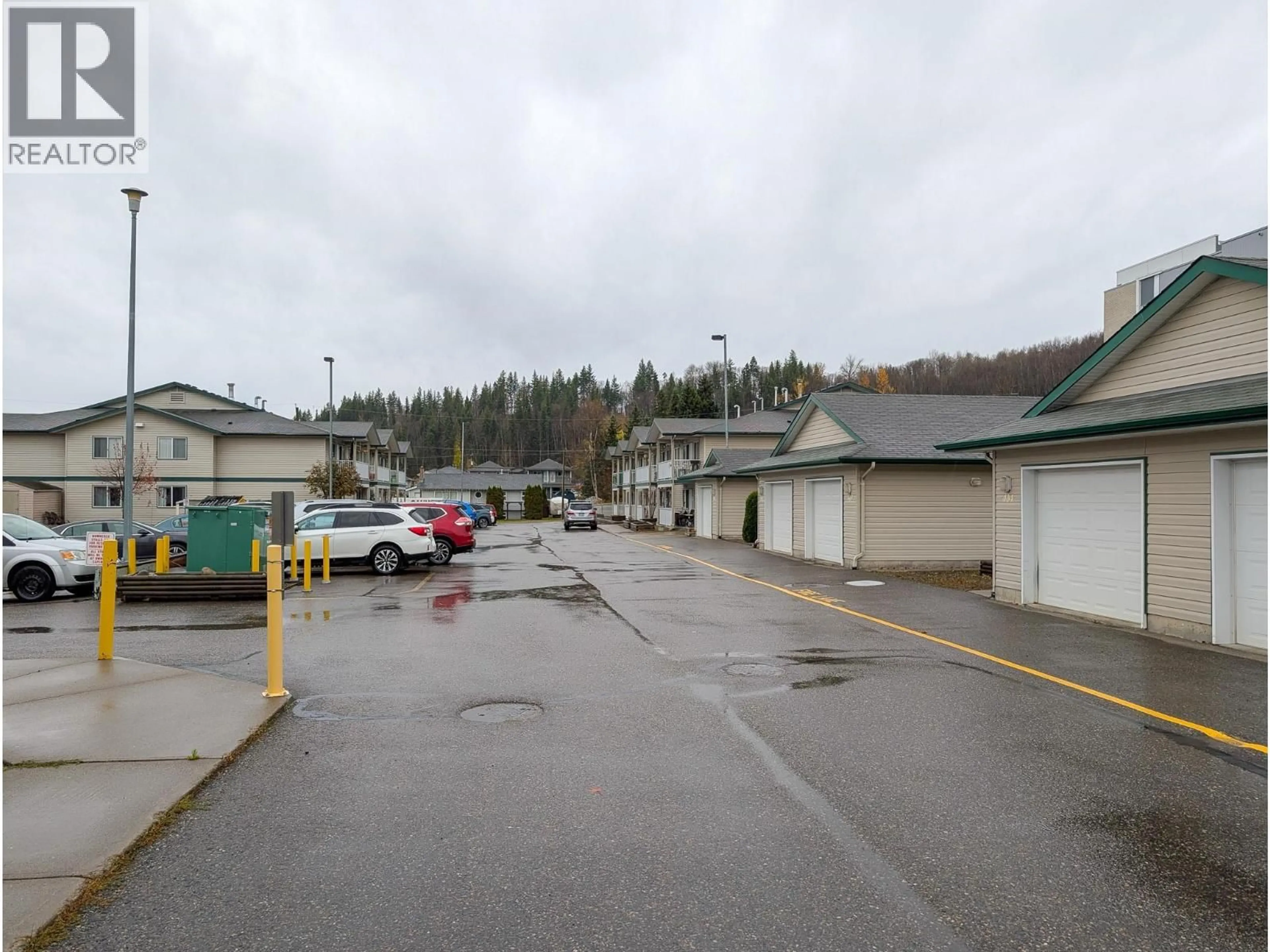 Parking for 2911 FERRY AVENUE, Prince George British Columbia V2N1L3