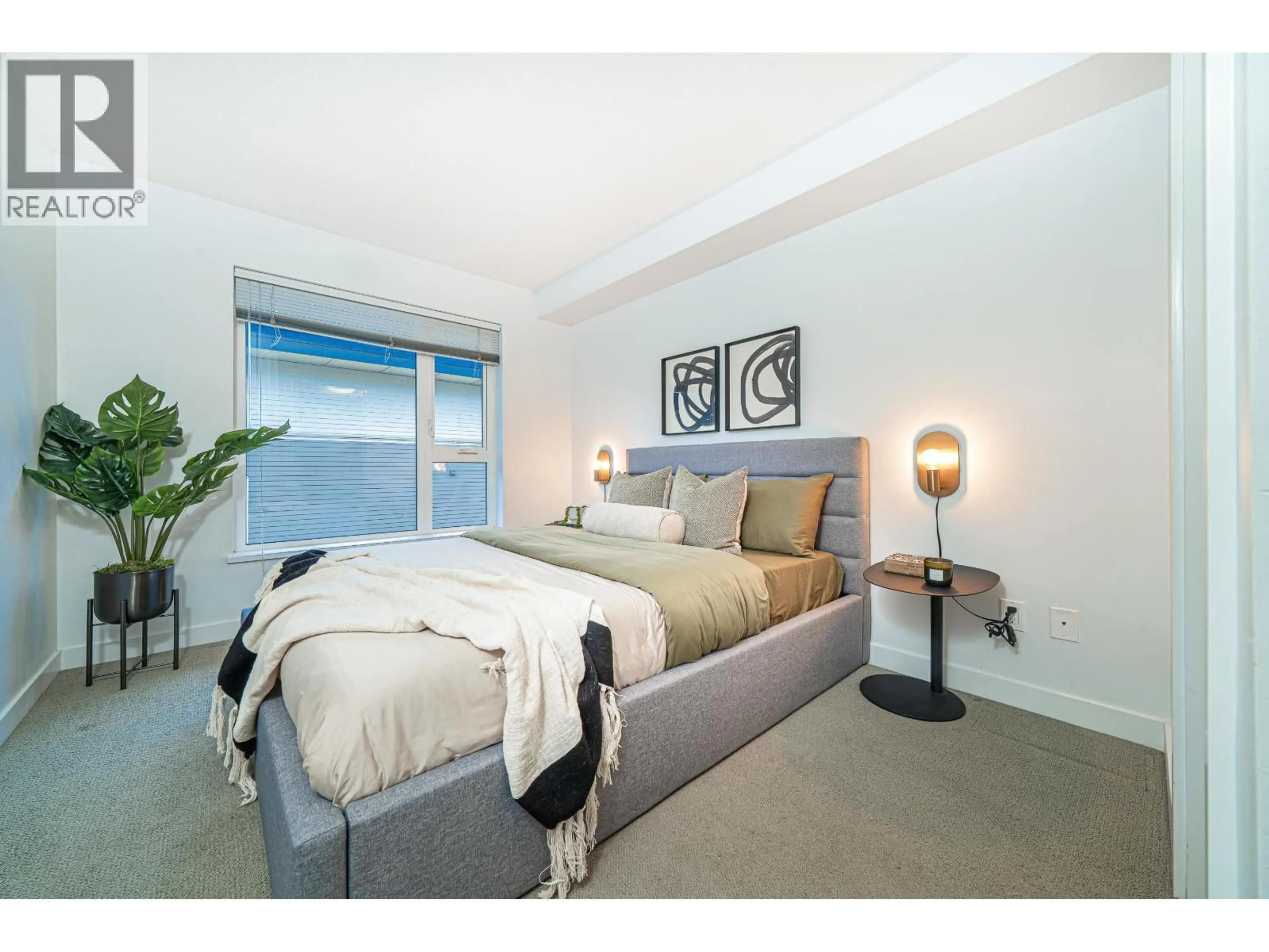 Bedroom with bed, unknown for 416 - 221 3RD STREET, North Vancouver British Columbia V7L0C1