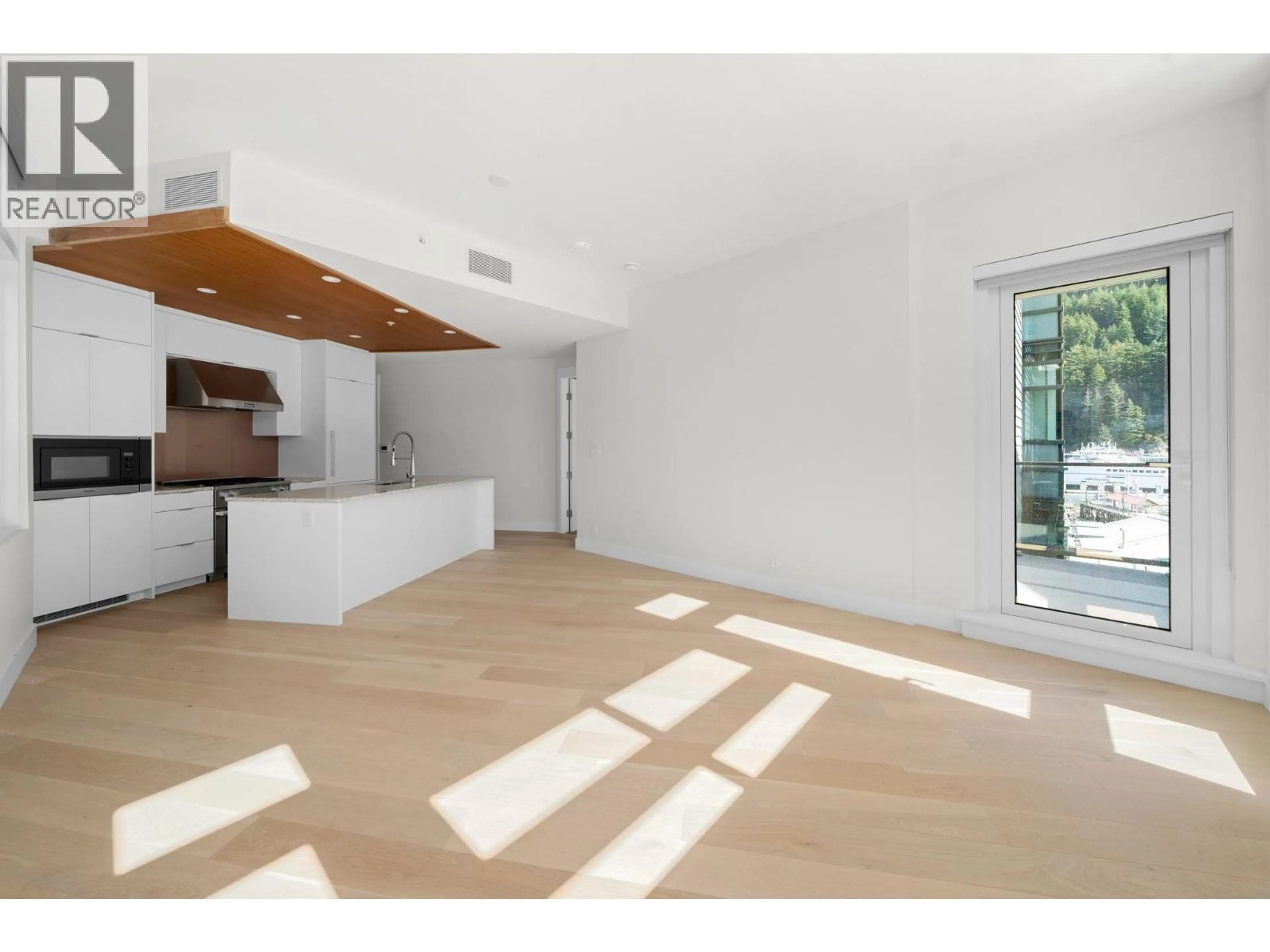 Unknown for 404 - 6699 NELSON AVENUE, West Vancouver British Columbia V7W2B2